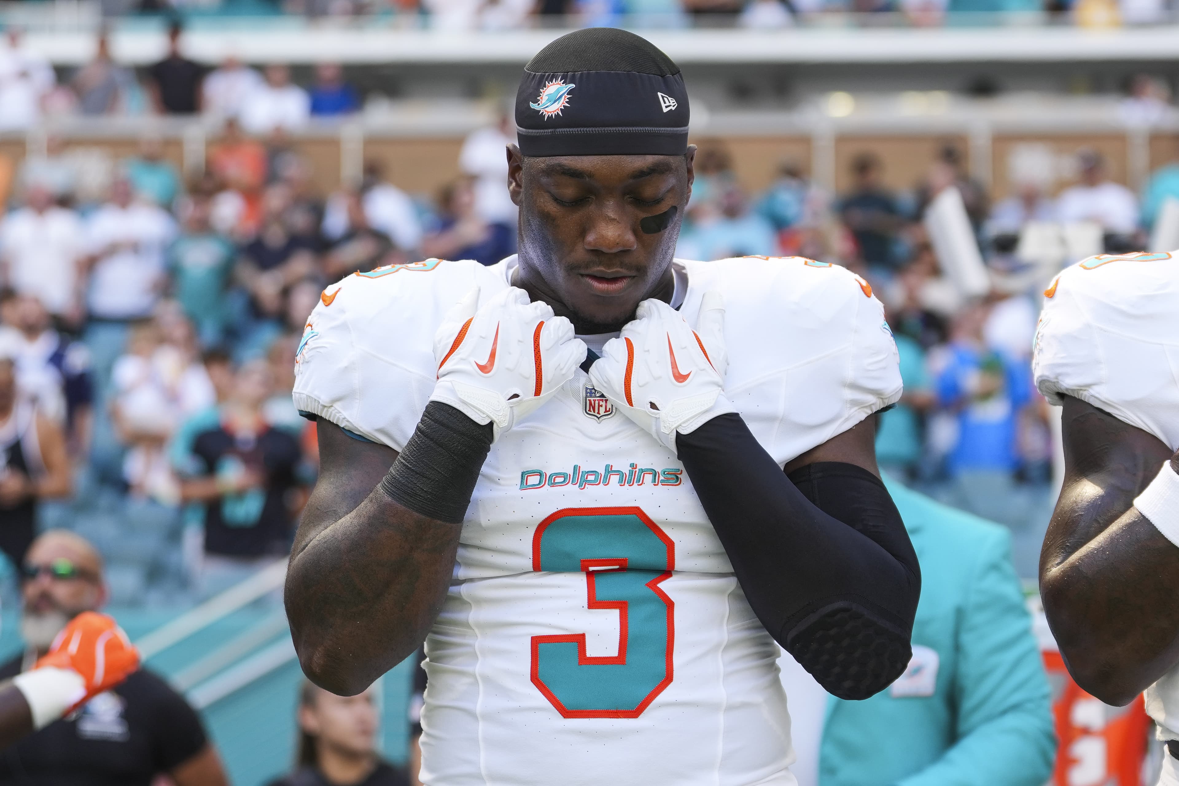 Contract details for Patriots free agency signing K.J. Britt