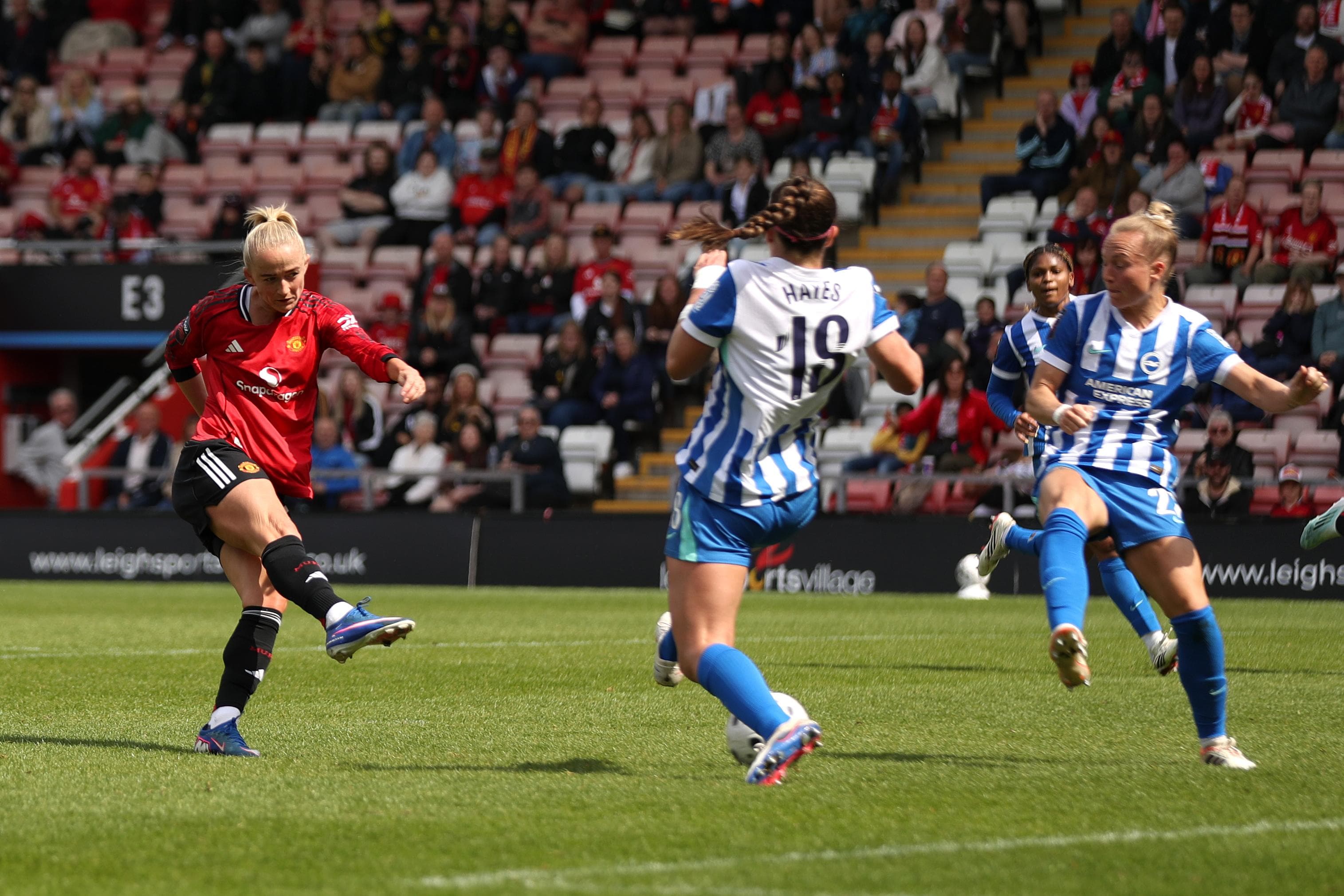 Manchester United drop points again in Brighton draw
