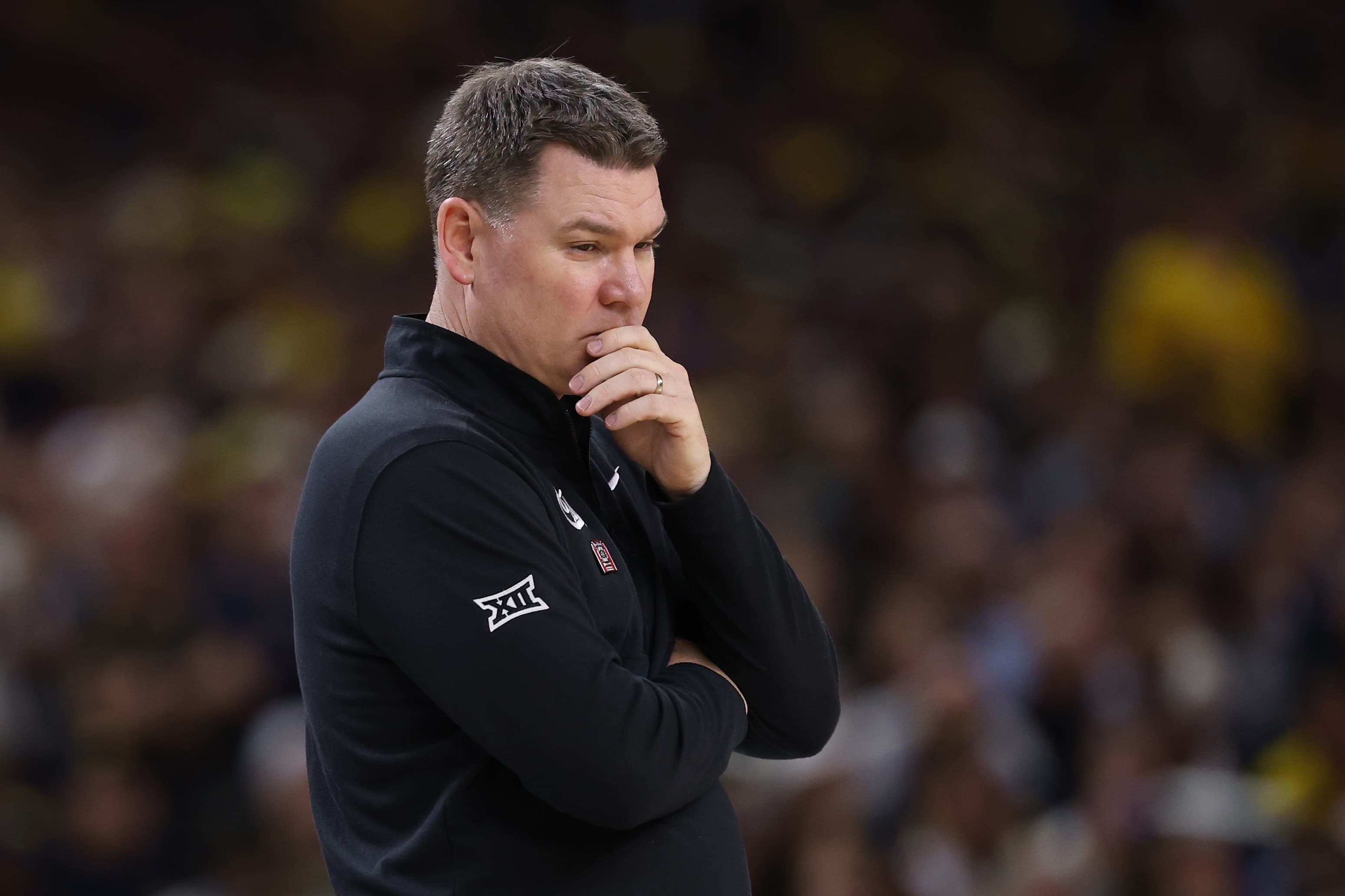 Arizona’s Tommy Lloyd named Naismith Coach of the Year