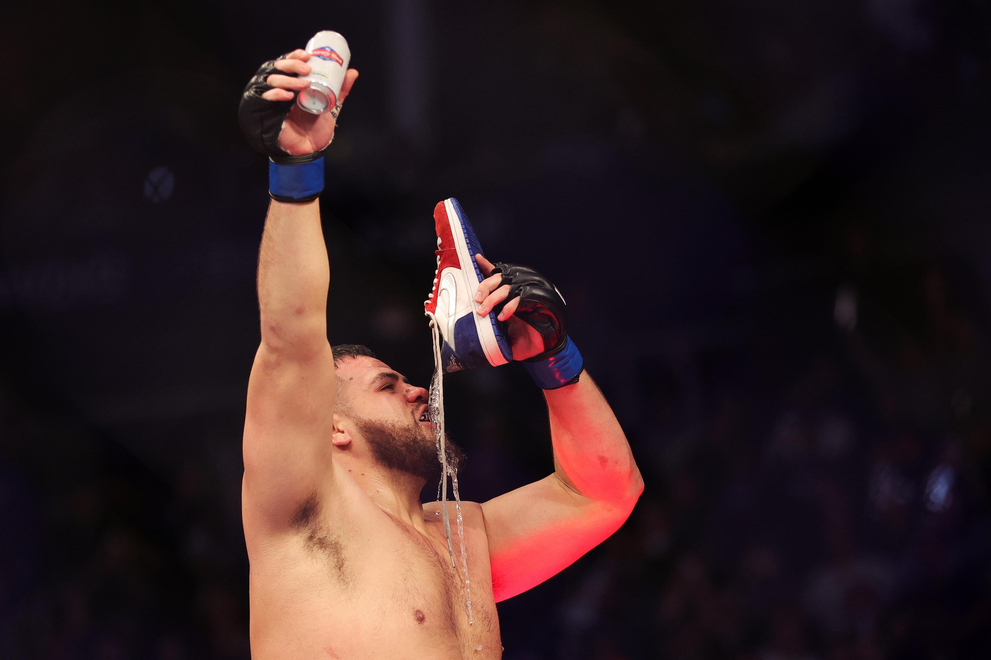 Here’s MMAmania.com’s UFC UFC Perth betting odds ‘Weekend Lock’ … what’s yours?