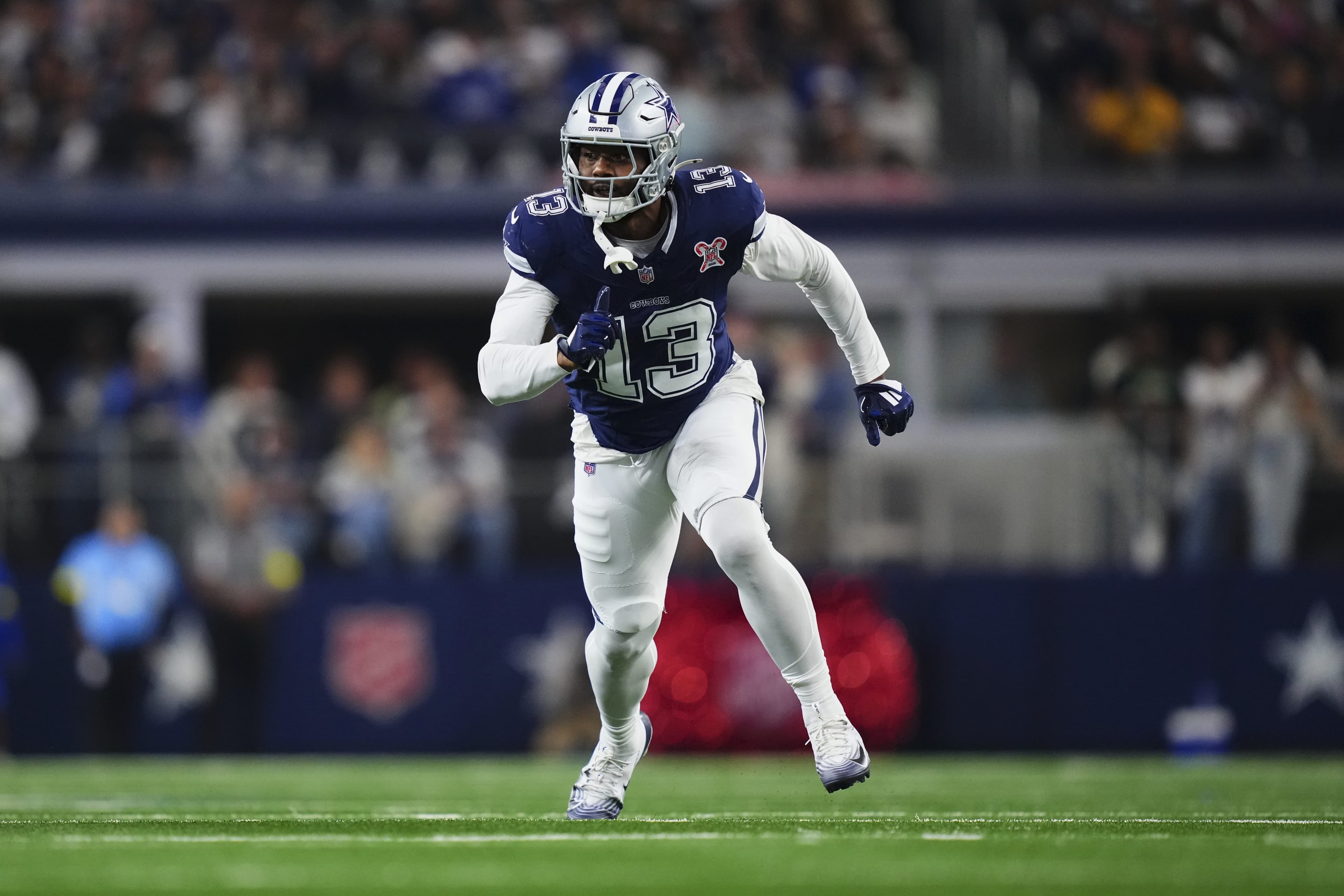 Seahawks host former first-round pick Dante Fowler