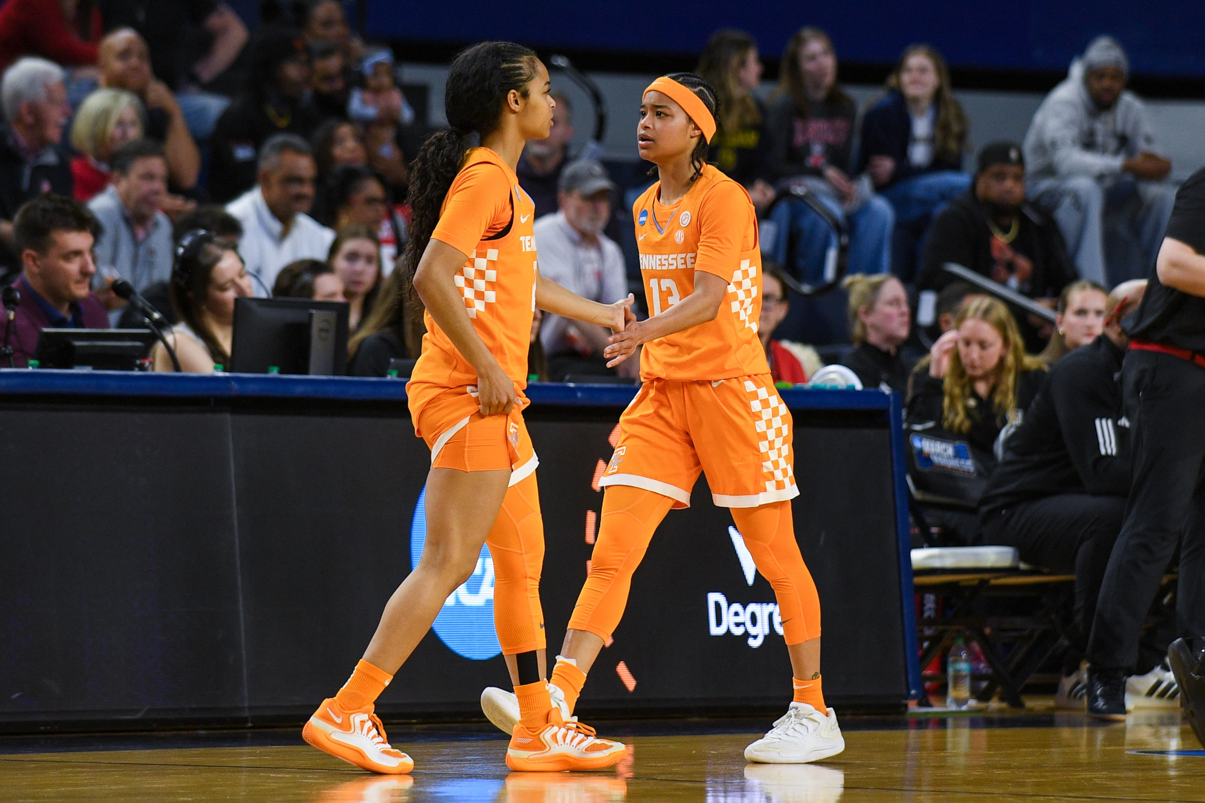 Rutgers Women’s Basketball Lands Tennessee Twins Mia and Mya Pauldo in the Transfer Portal