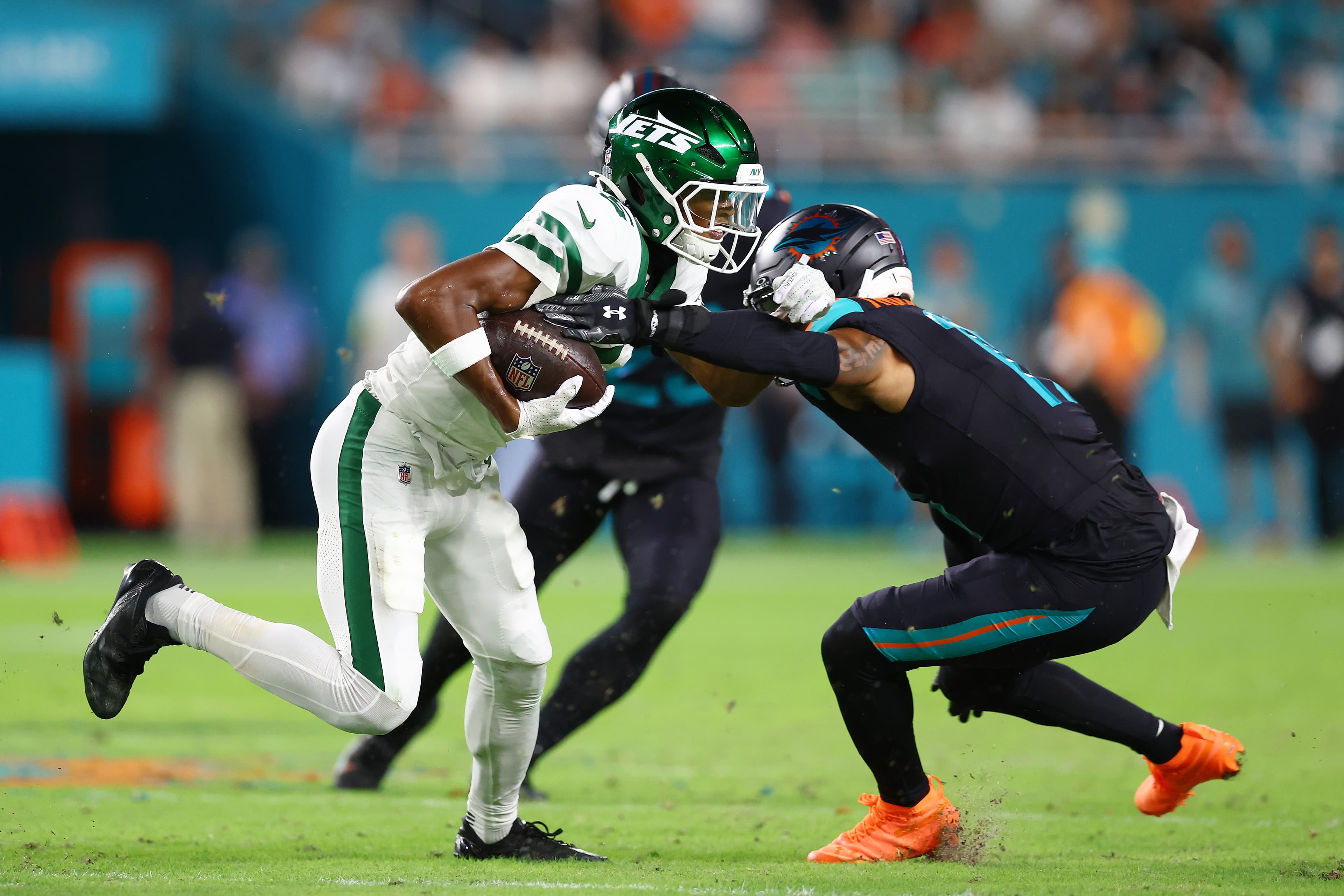 New York Jets News: Jets Down To Arvell Reese, David Bailey At No. 2?