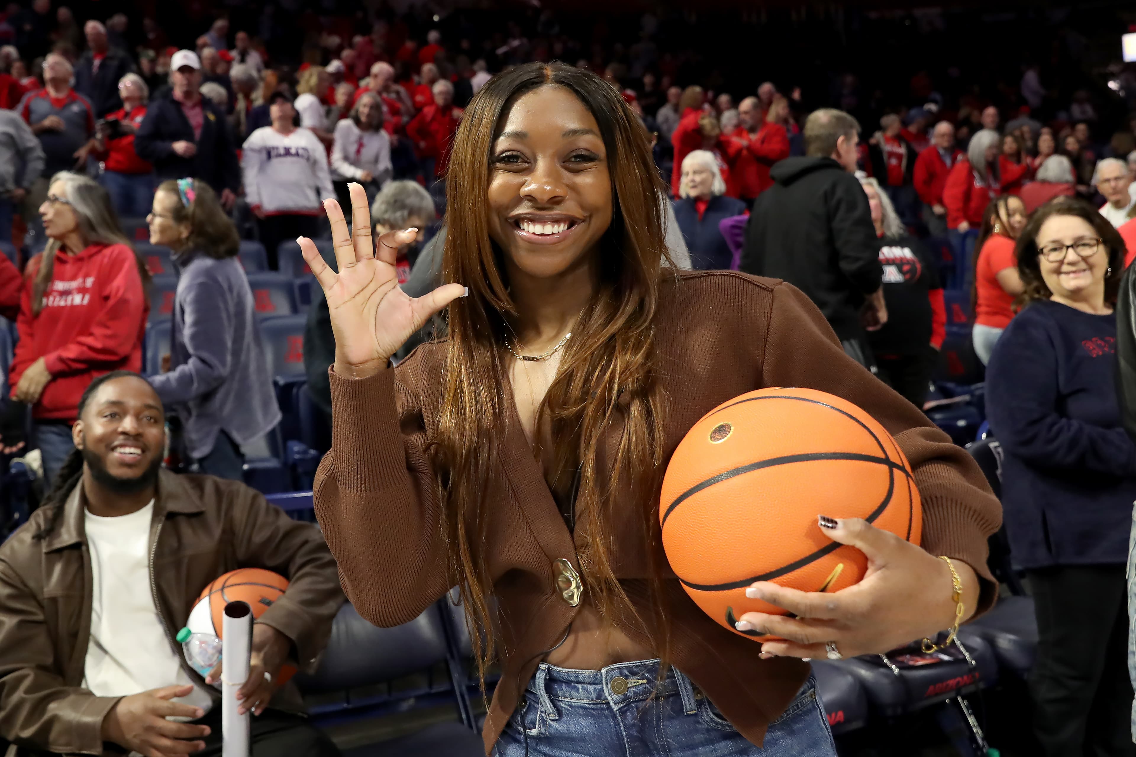 Former Arizona star Aari McDonald to miss beginning of WNBA season