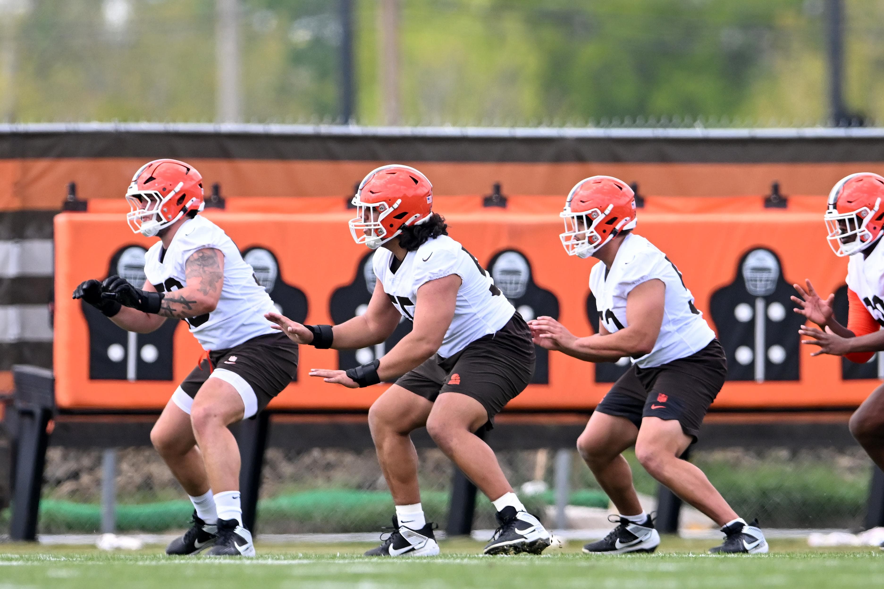 Browns have 53 players at rookie minicamp. Which of the 25 tryouts will win a roster spot?