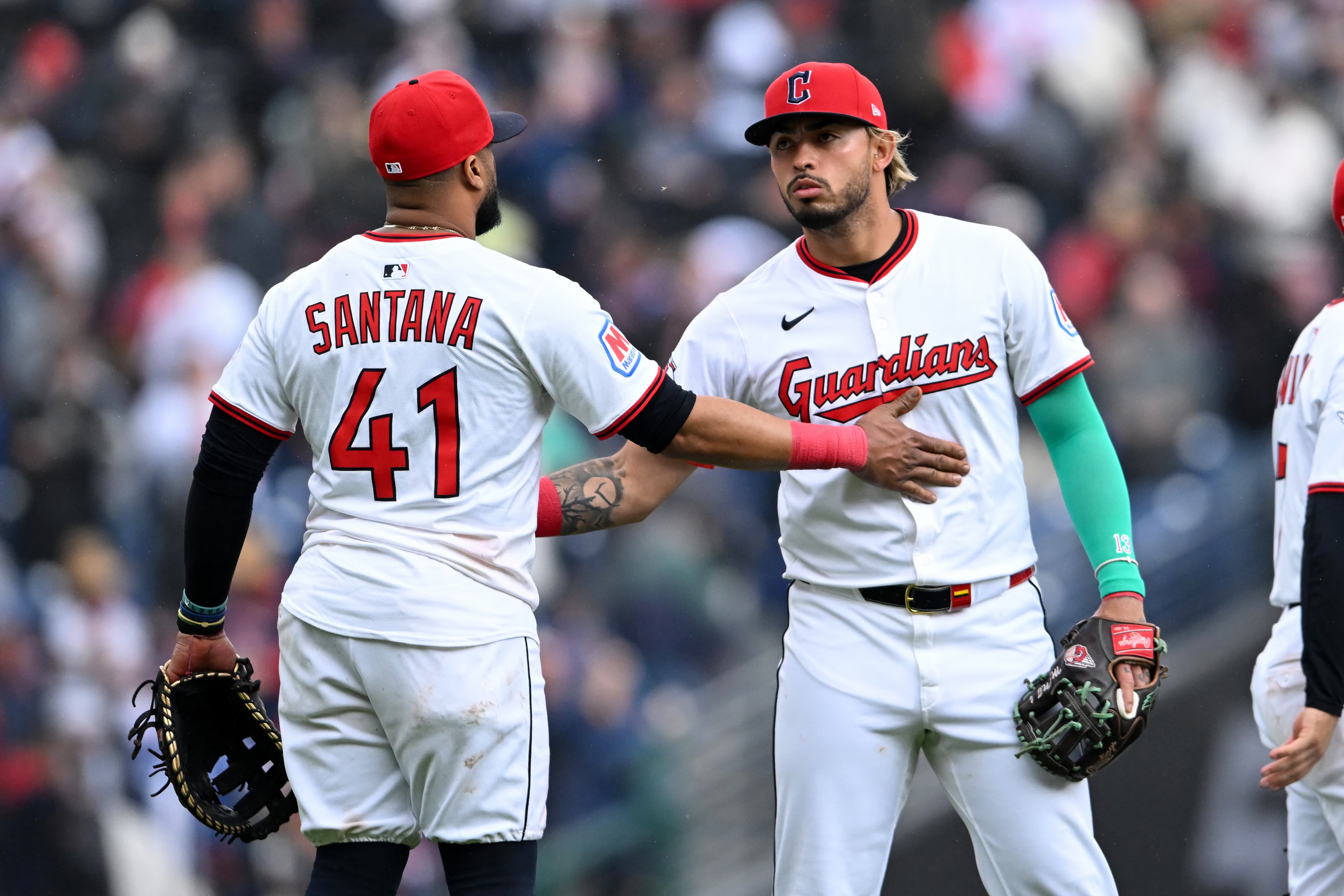 N&N: Guardians’ Arias and D-Backs’ Santana land on IL