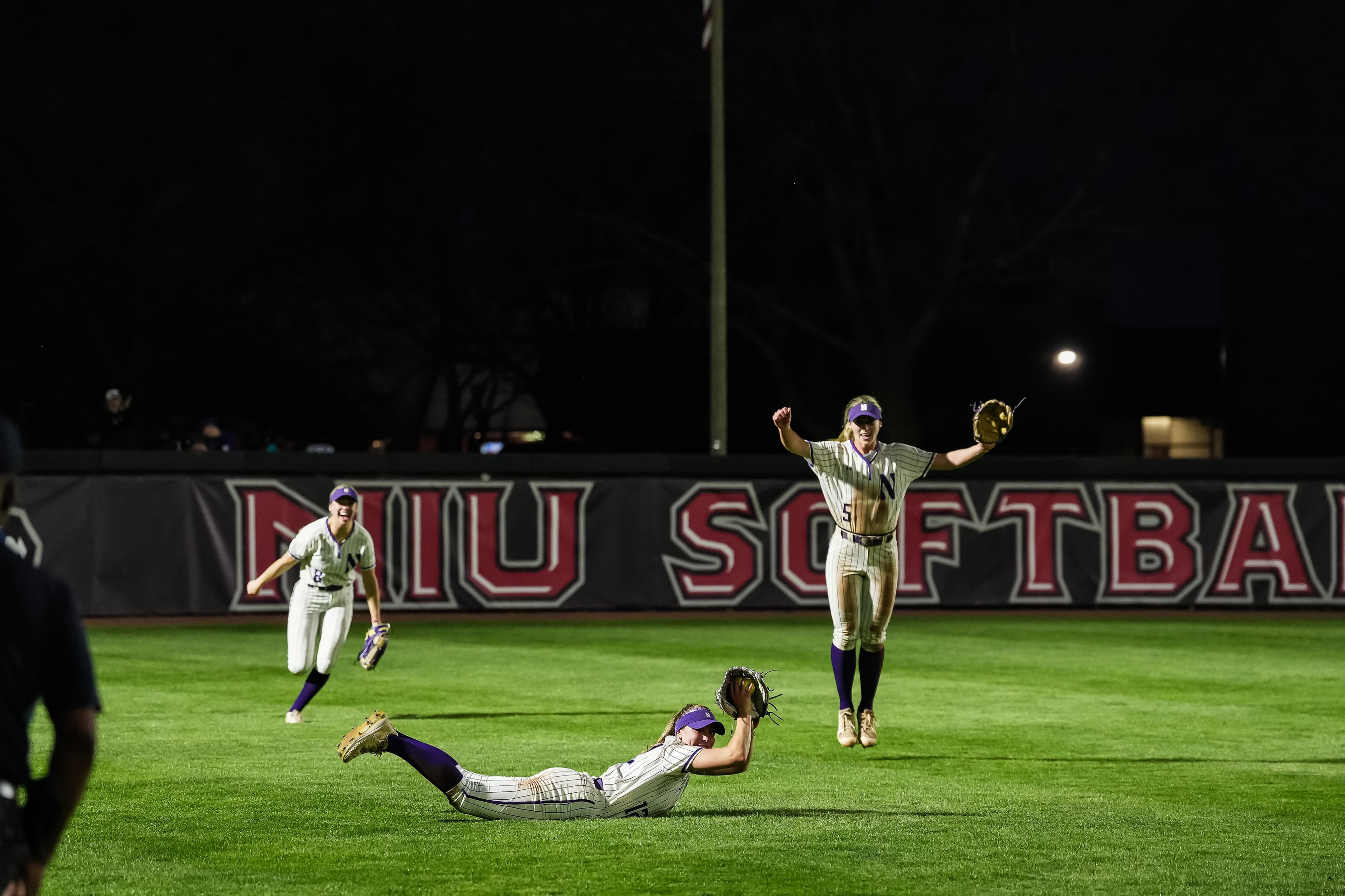 Softball: Northwestern completes a late rally to best Northern Illinois