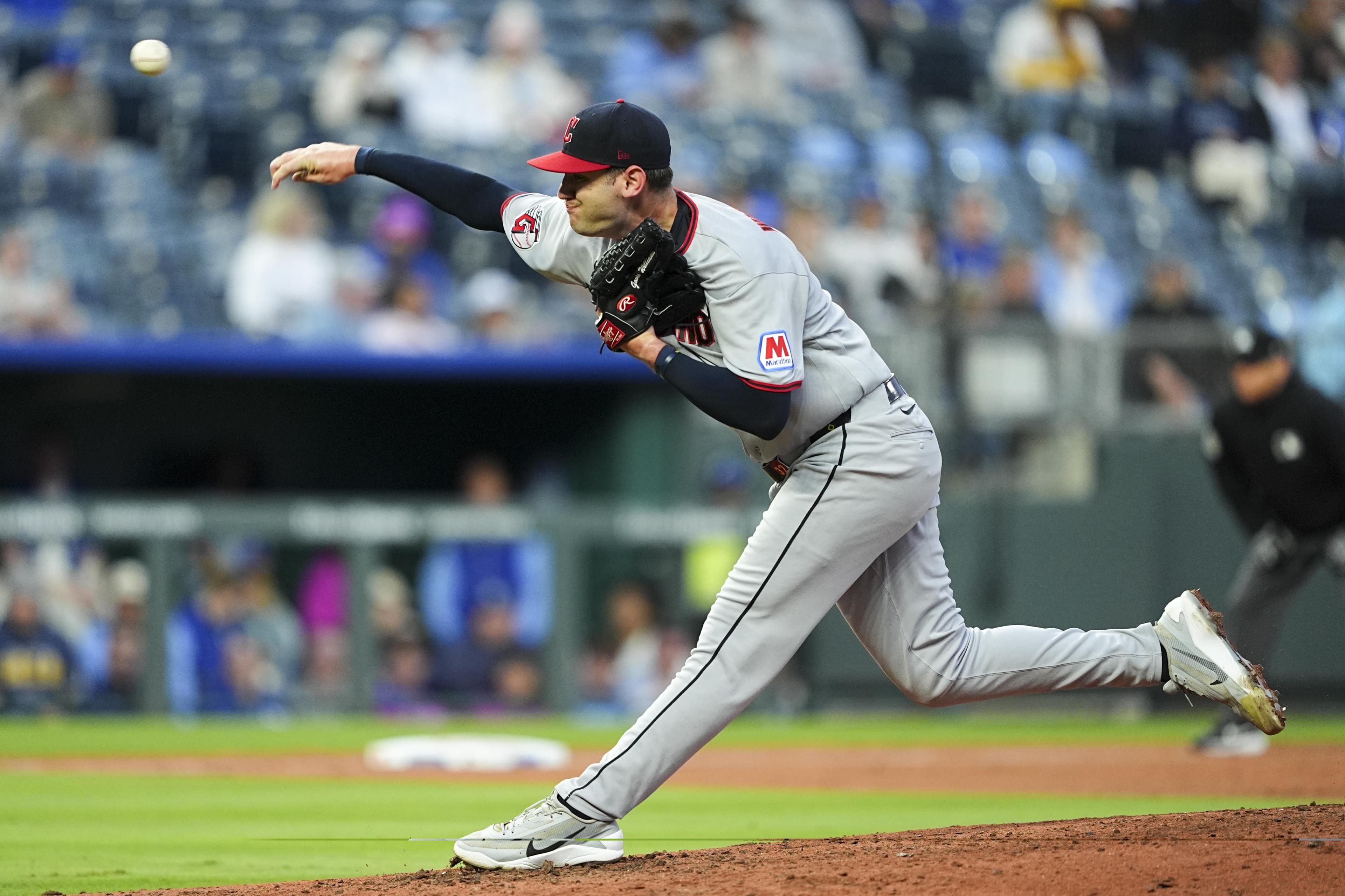 Royals Best Guardians Despite Hoskins Homer