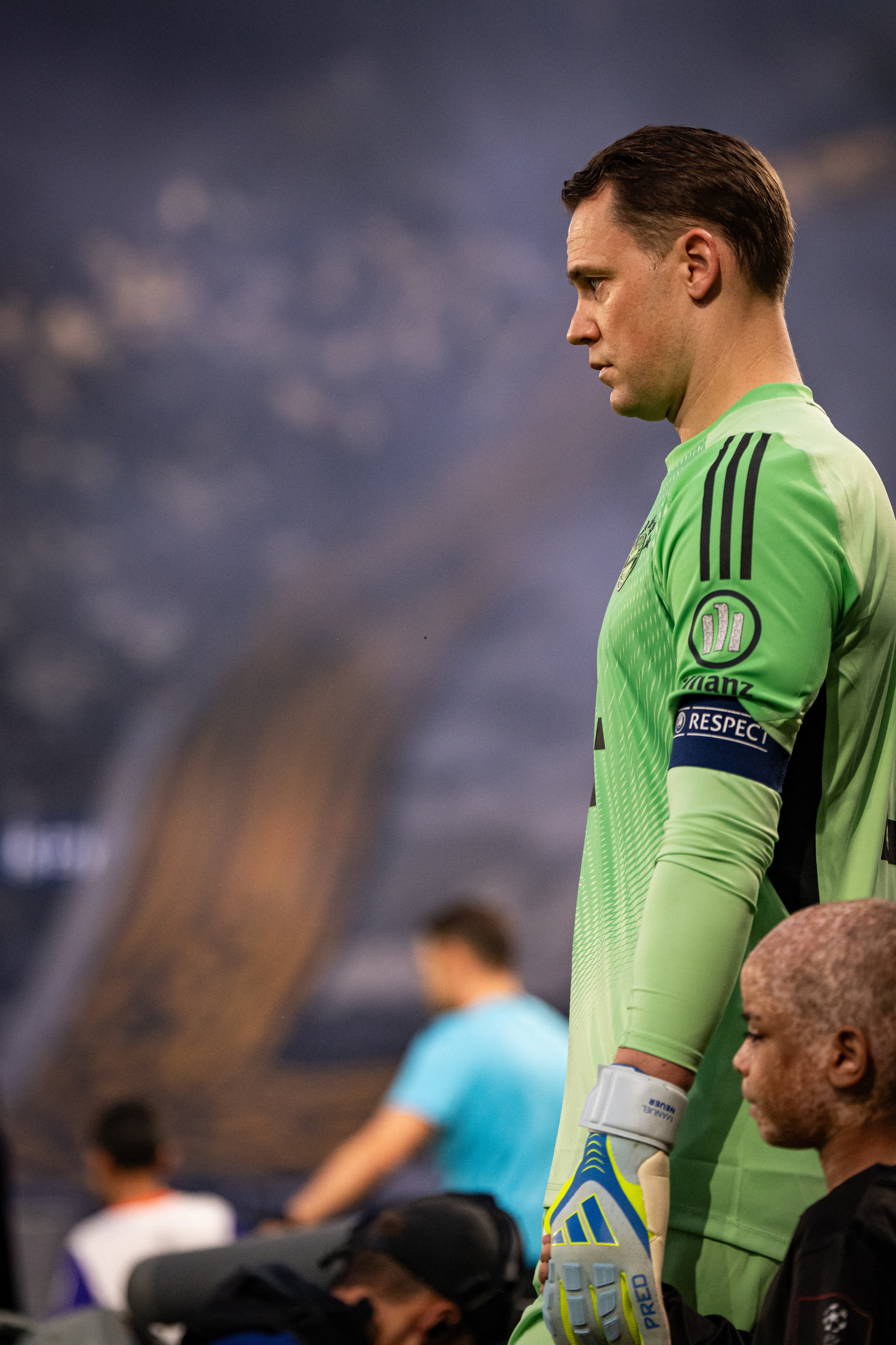 Bayern Munich legend Manuel Neuer does the unthinkable in 5-4 loss to PSG