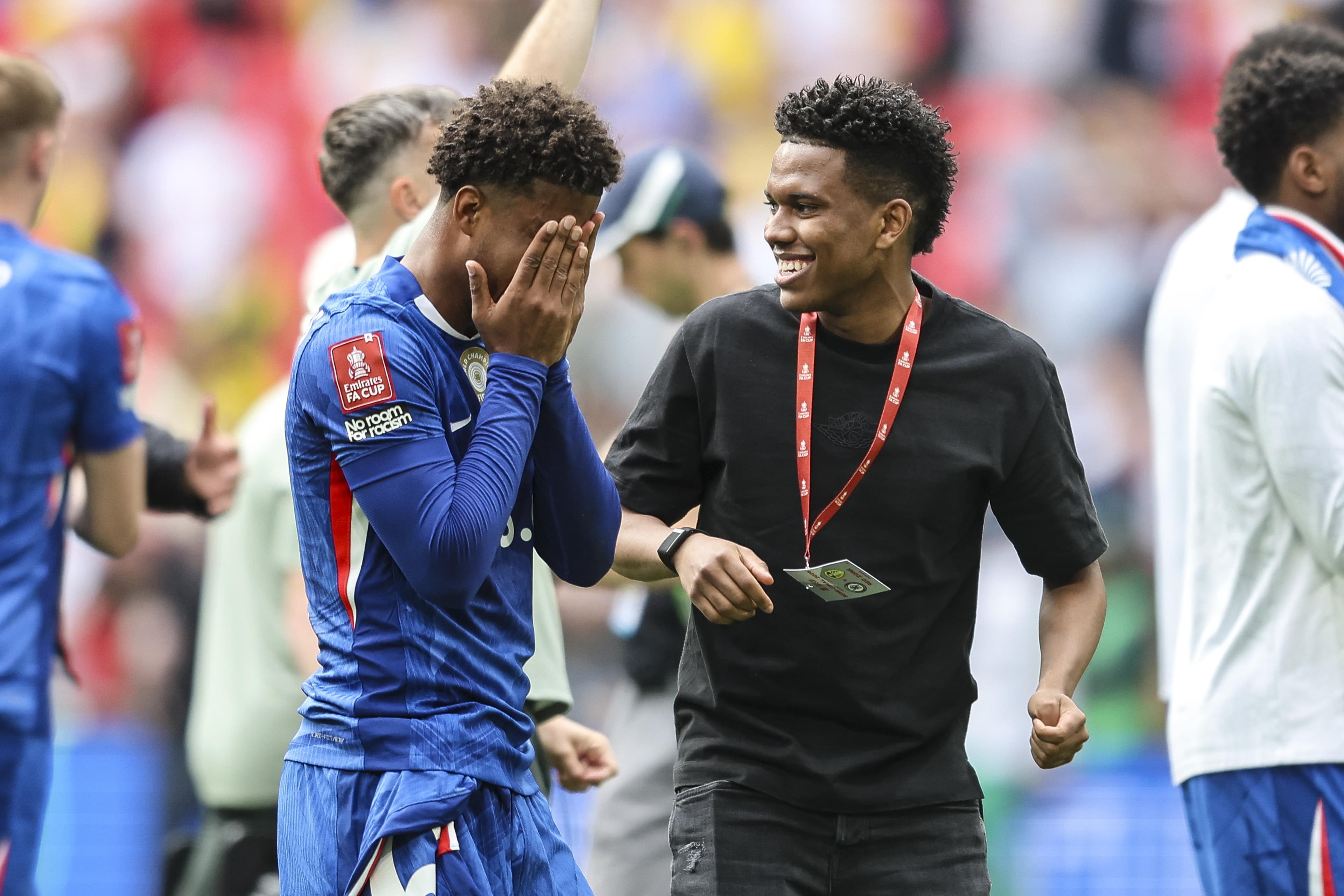 Estêvão opts against surgery, goes to Brazil for rehab amid slim World Cup hopes — report