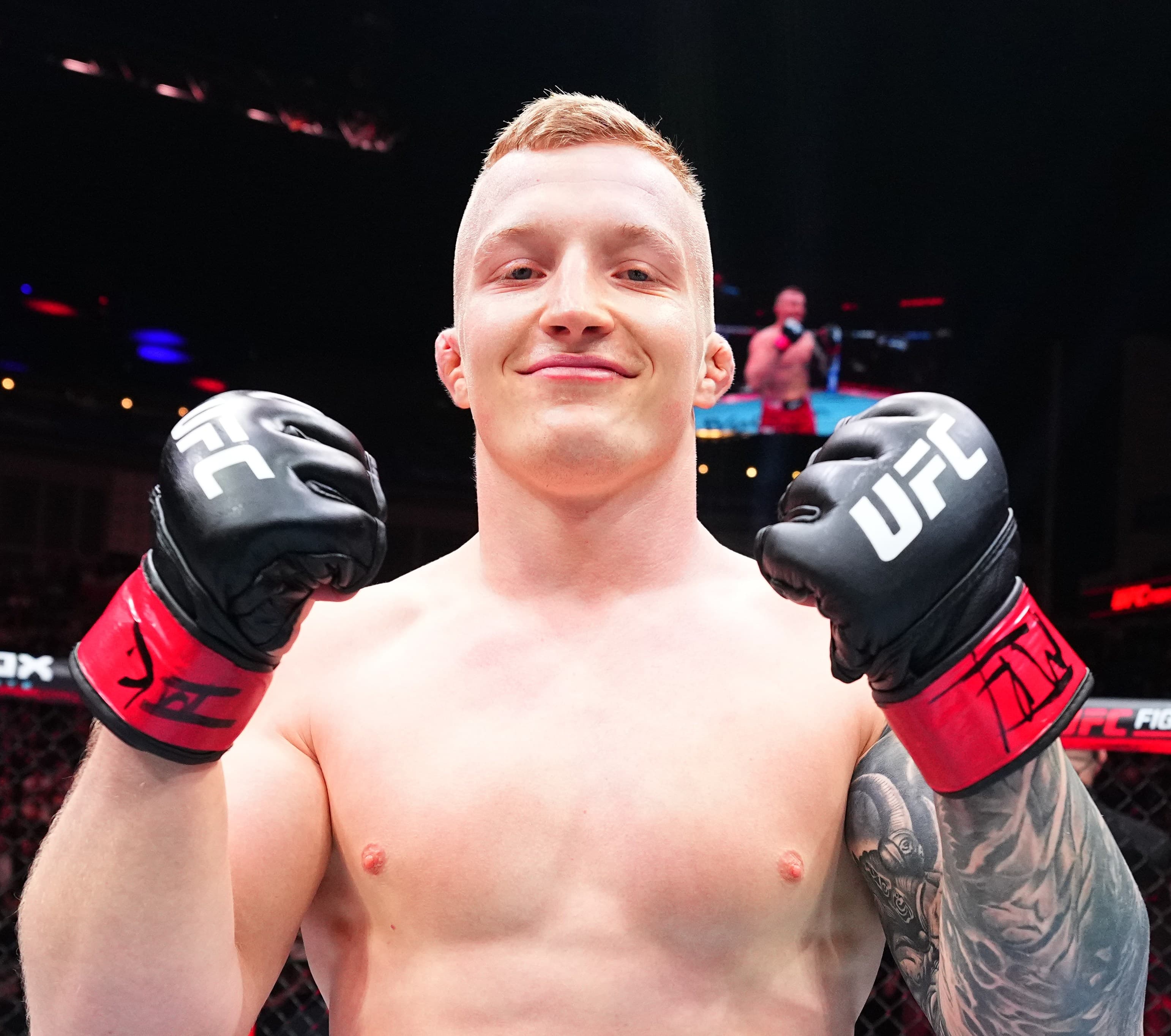 UFC London Bonuses! Iwo Baraniewski Banks $100K For 28 Seconds Of Work