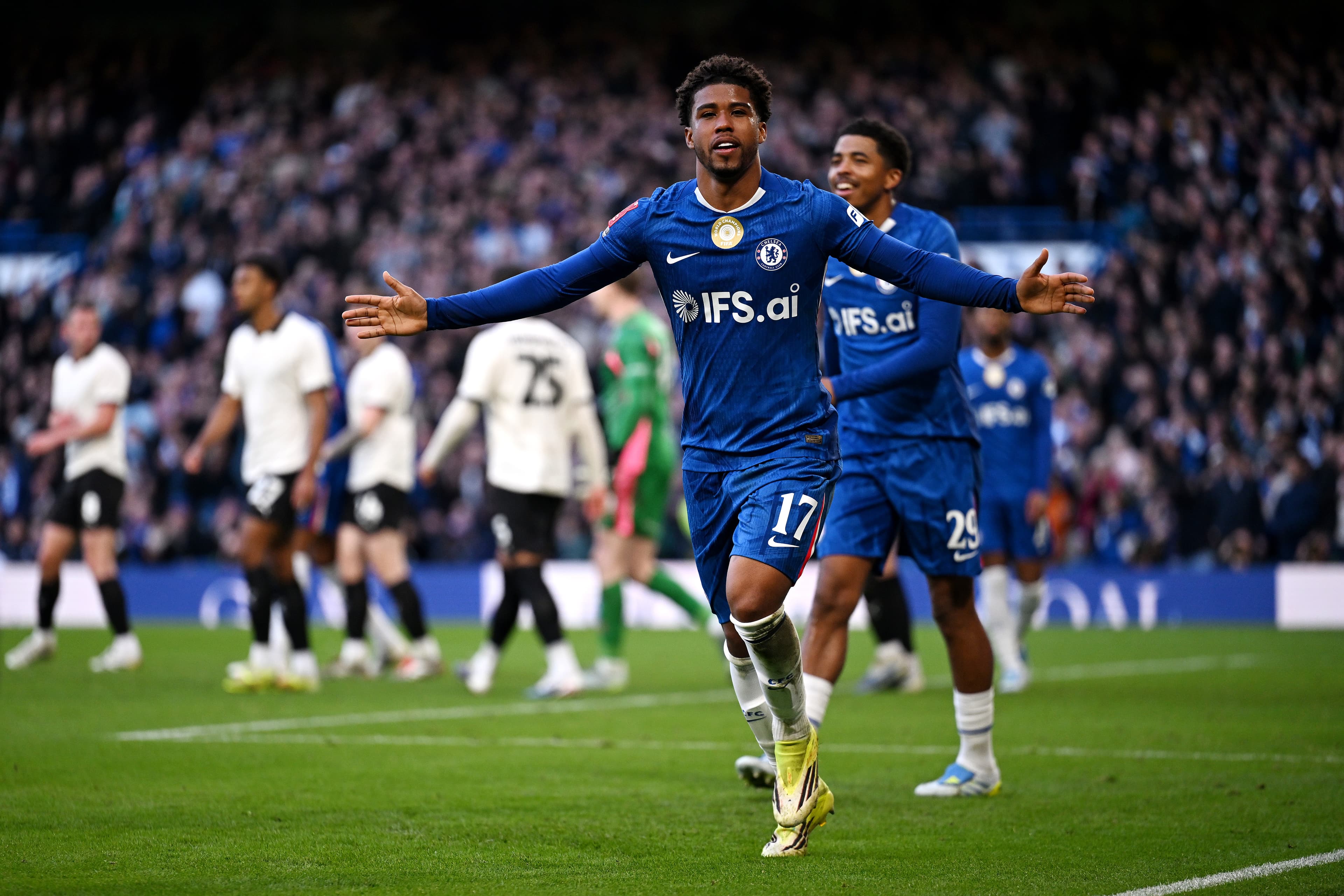 Fans’ preferred lineup against Manchester City: Santos and Sarr to step up