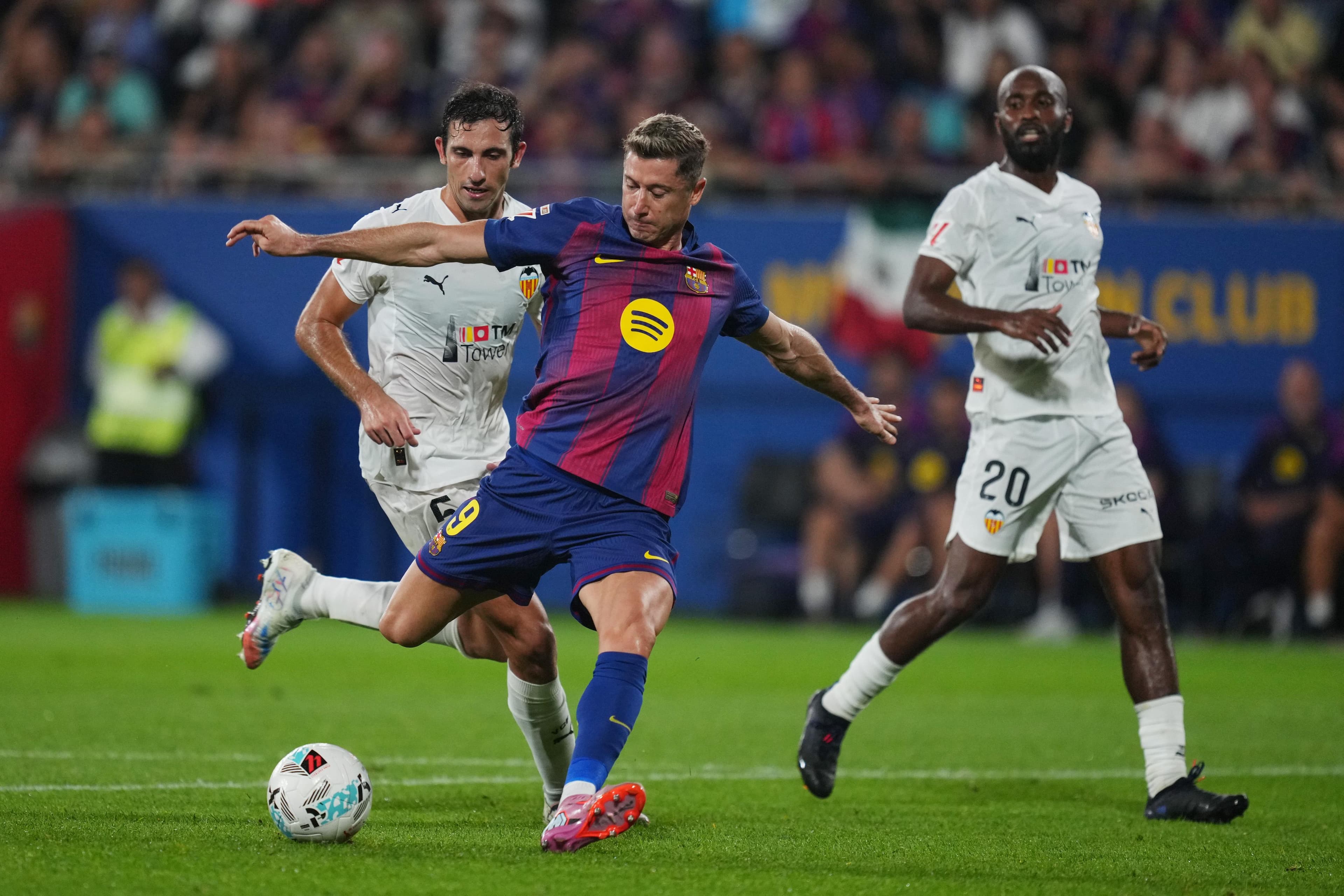 Valencia vs Barcelona, La Liga: TV & Streaming, Live Thread