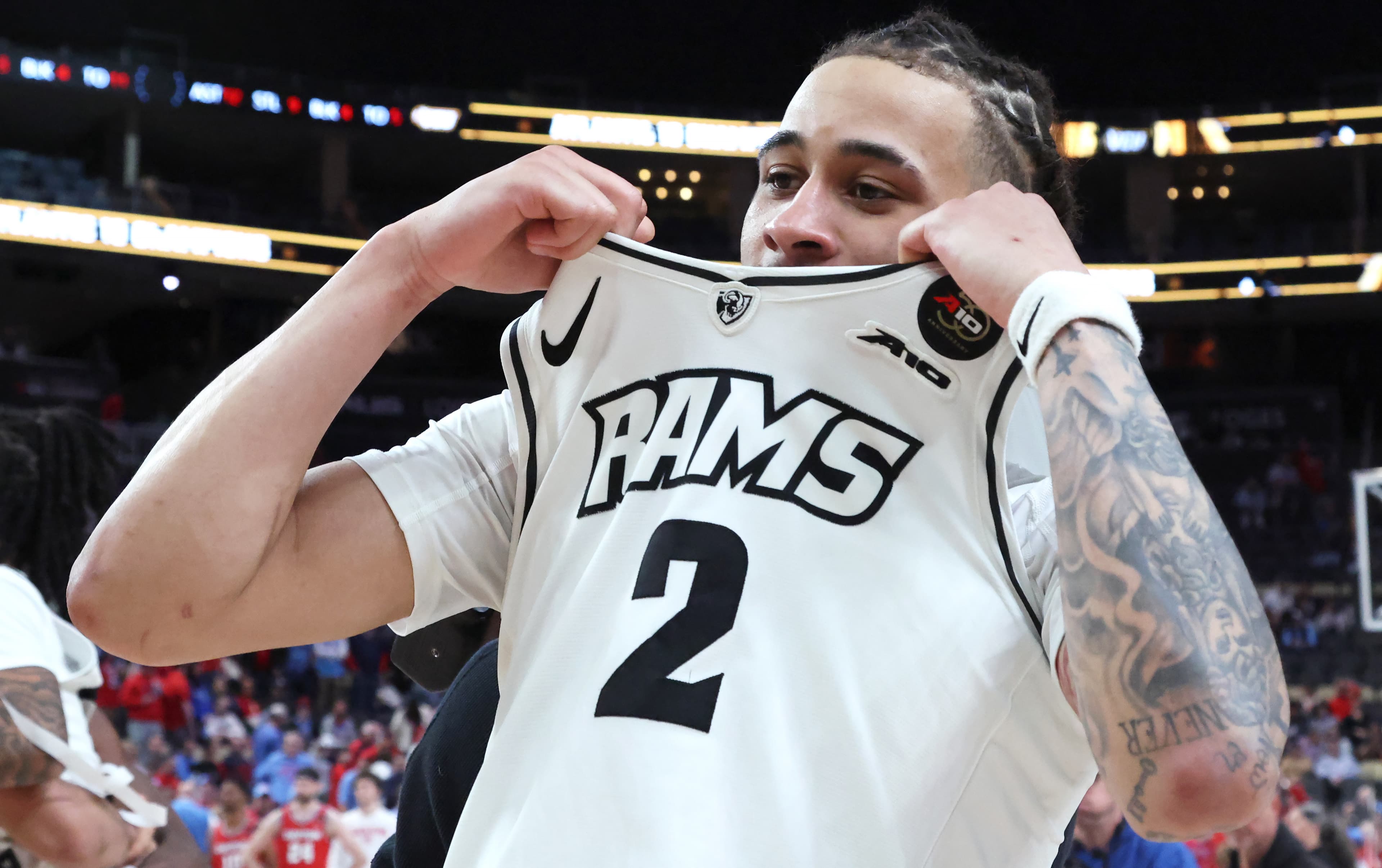 Elite "Bulls" Mull Mizzou's Magic Nearing Sweet 16 Streak!