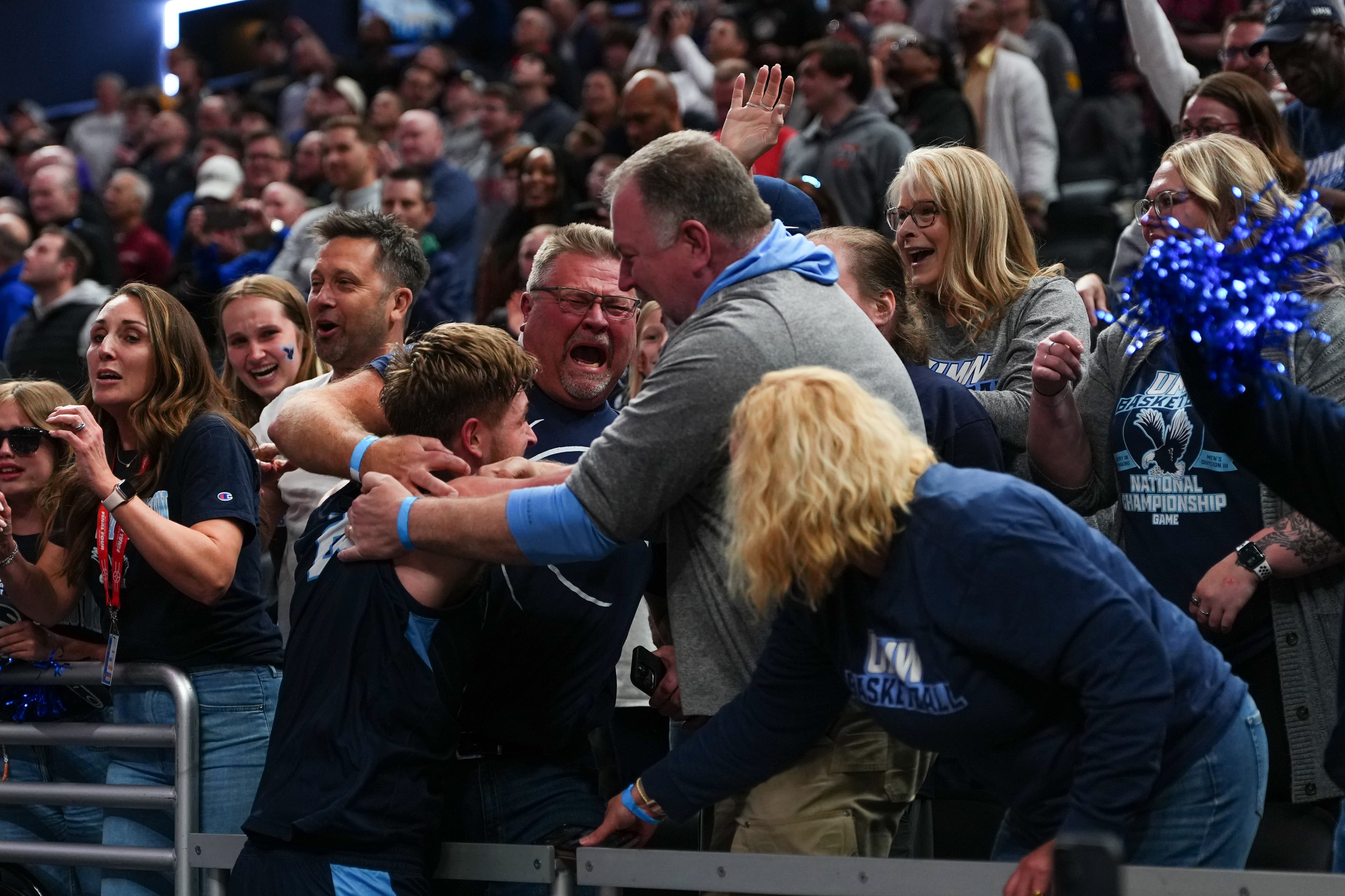 Colin Mitchell’s title-winning buzzer-beater honors his late grandfather
