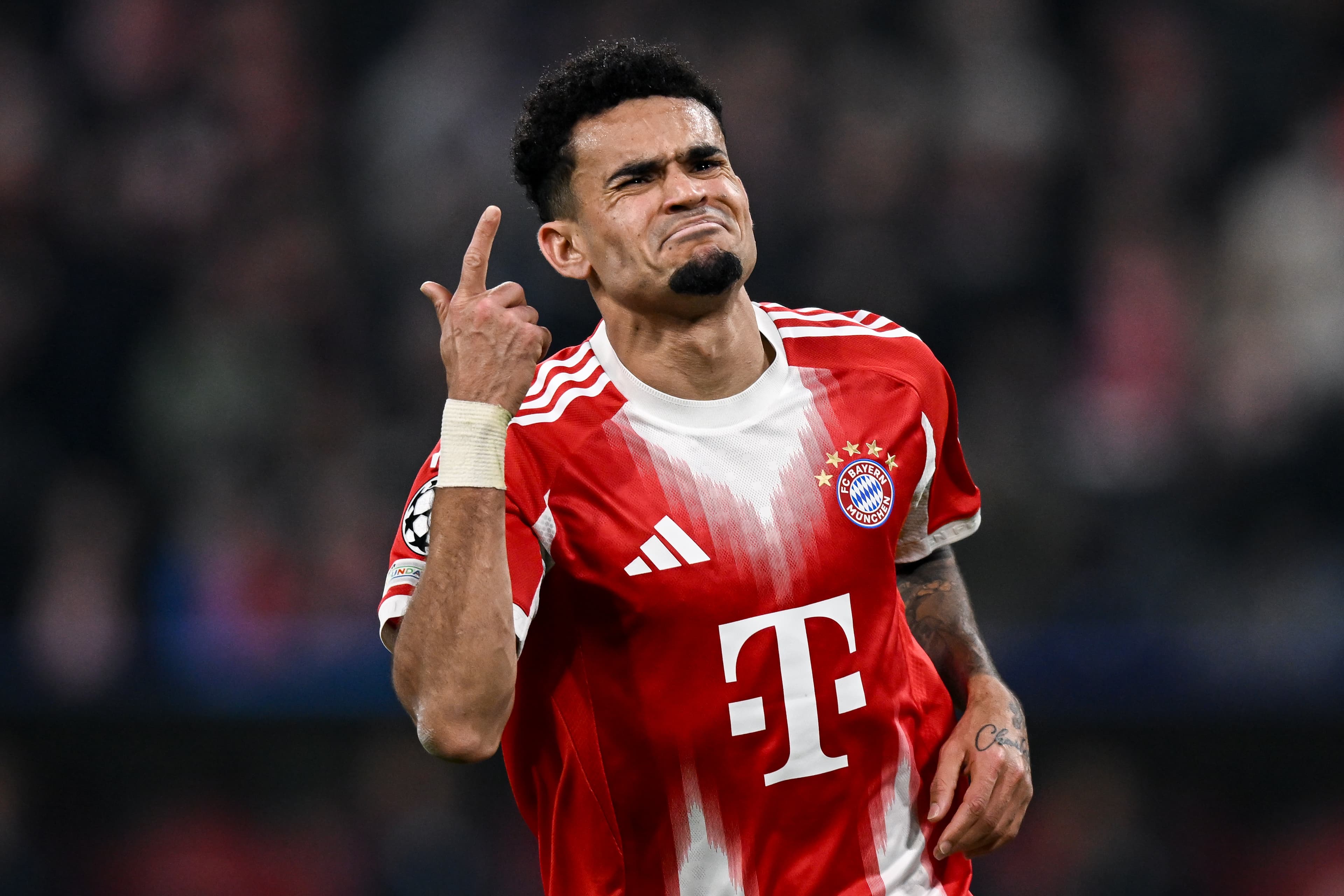 SC Freiburg 2-2 Bayern Munich: TOR! Tom Bischof scores his second goal!