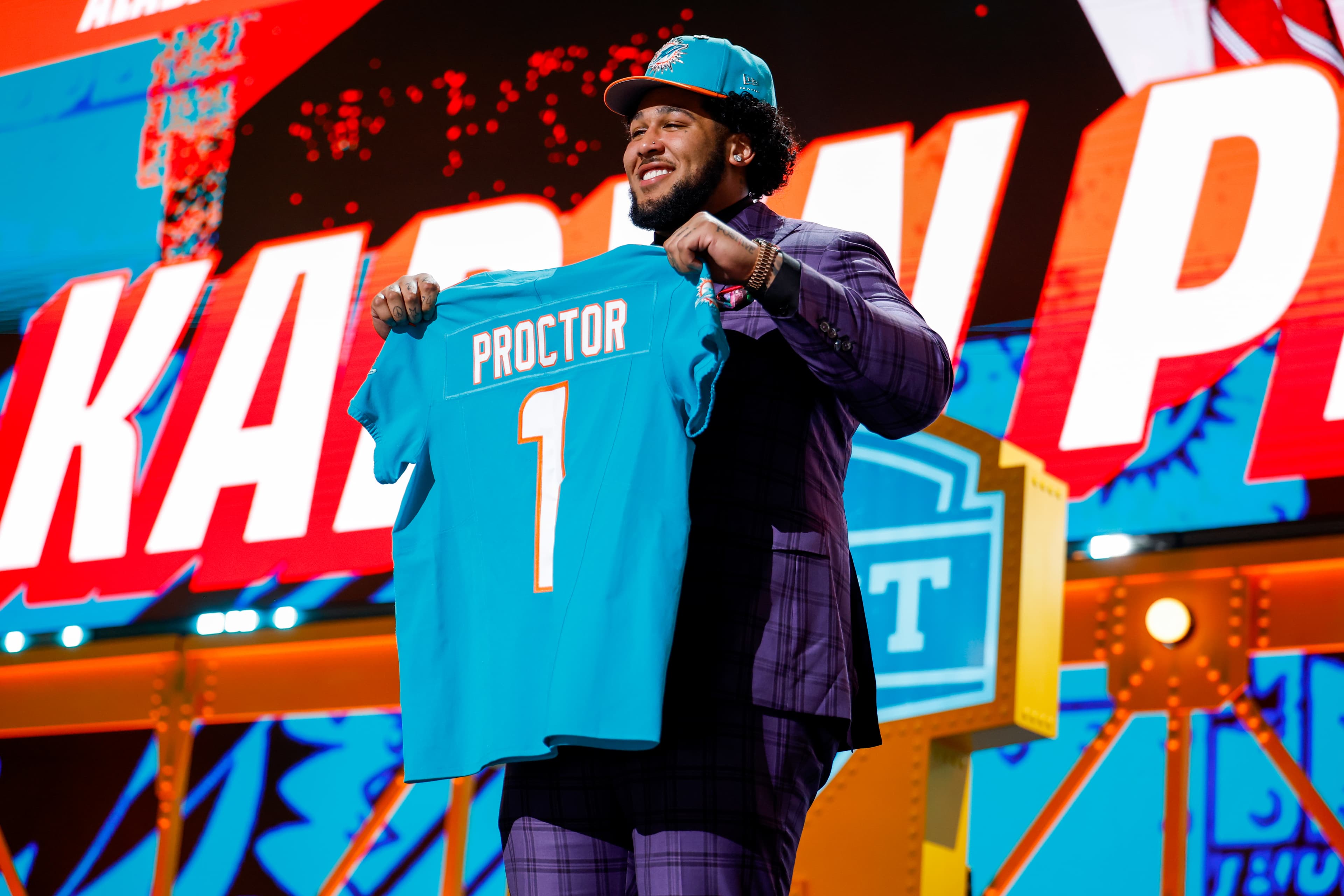 Dolphins get more physical – The Splash Zone 4/27/26