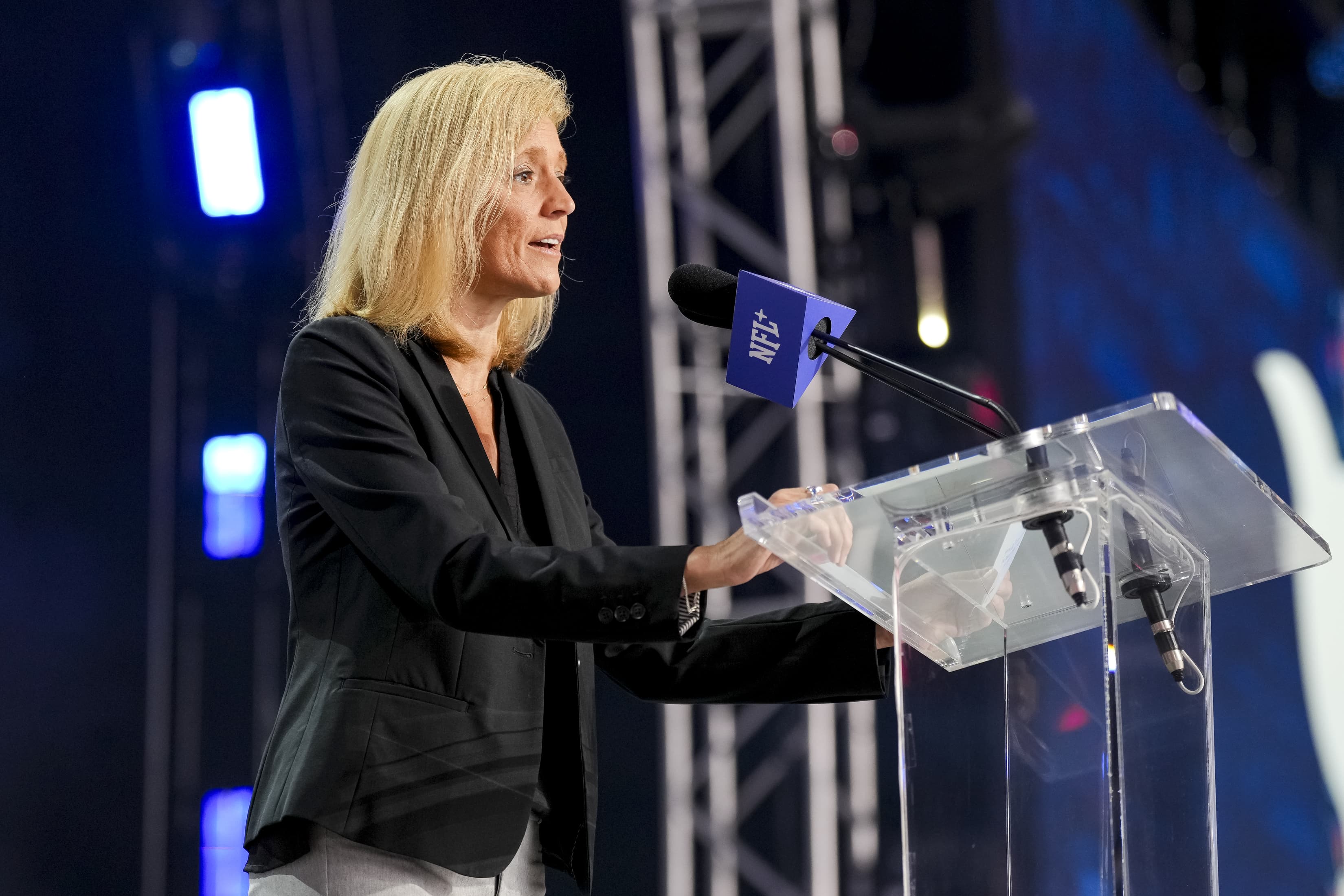 New Headline: "Star-Rated Draft Picks Fuel New York Giants' Rise to NFL Glory!