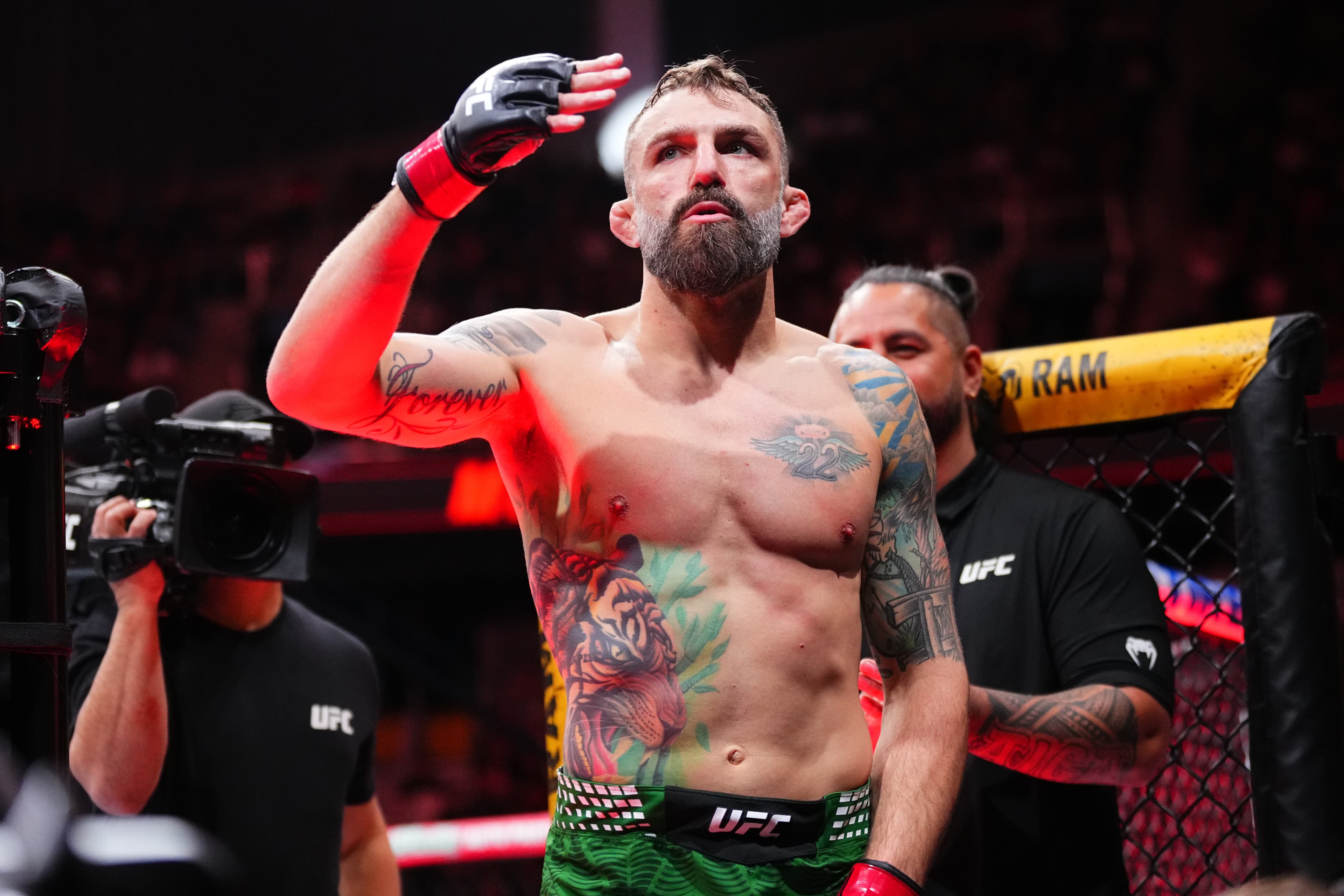 Michael Chiesa has fairytale ending at UFC Seattle with fast first-round submission