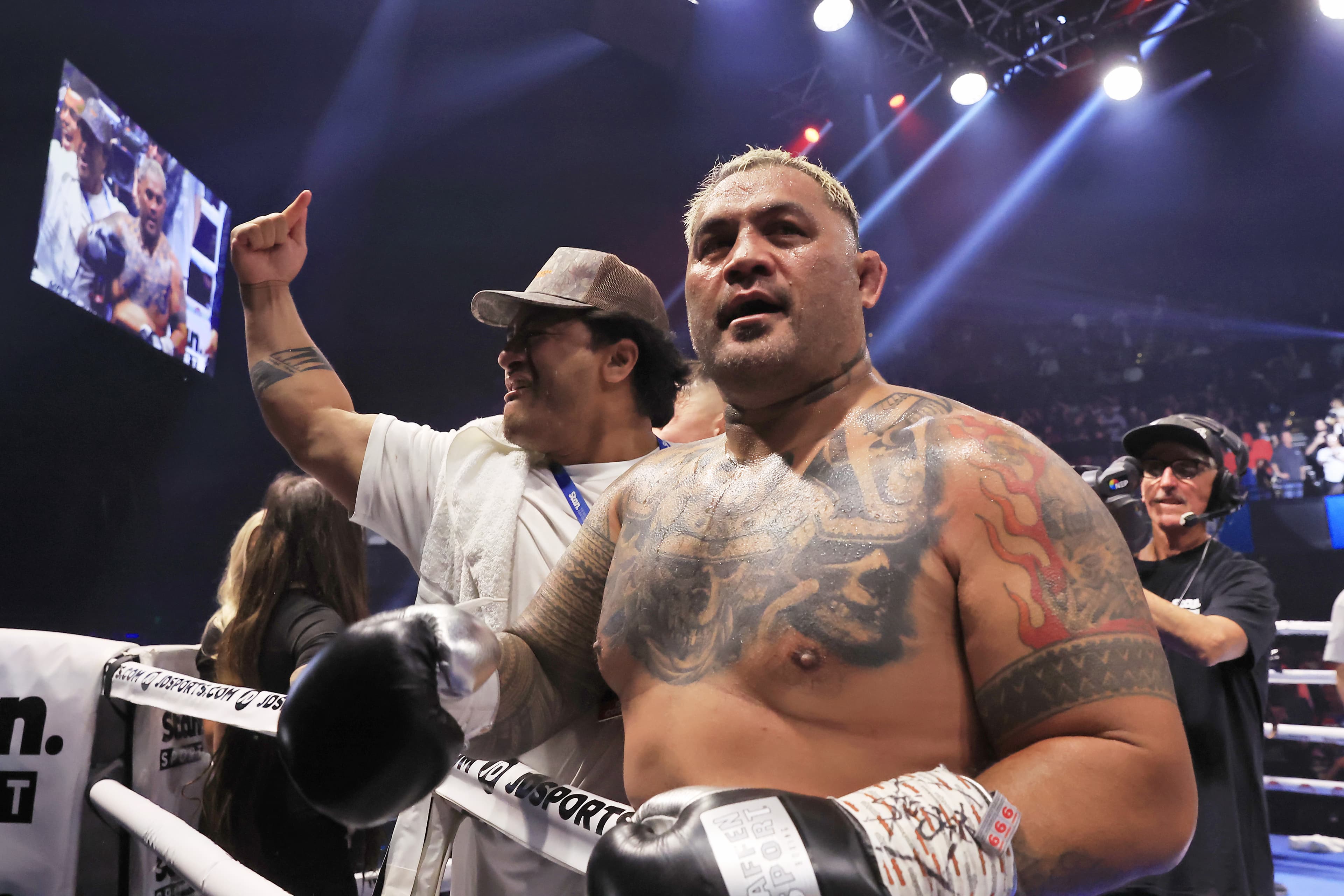 Mark Hunt arrested for stalking after alleged domestic incident