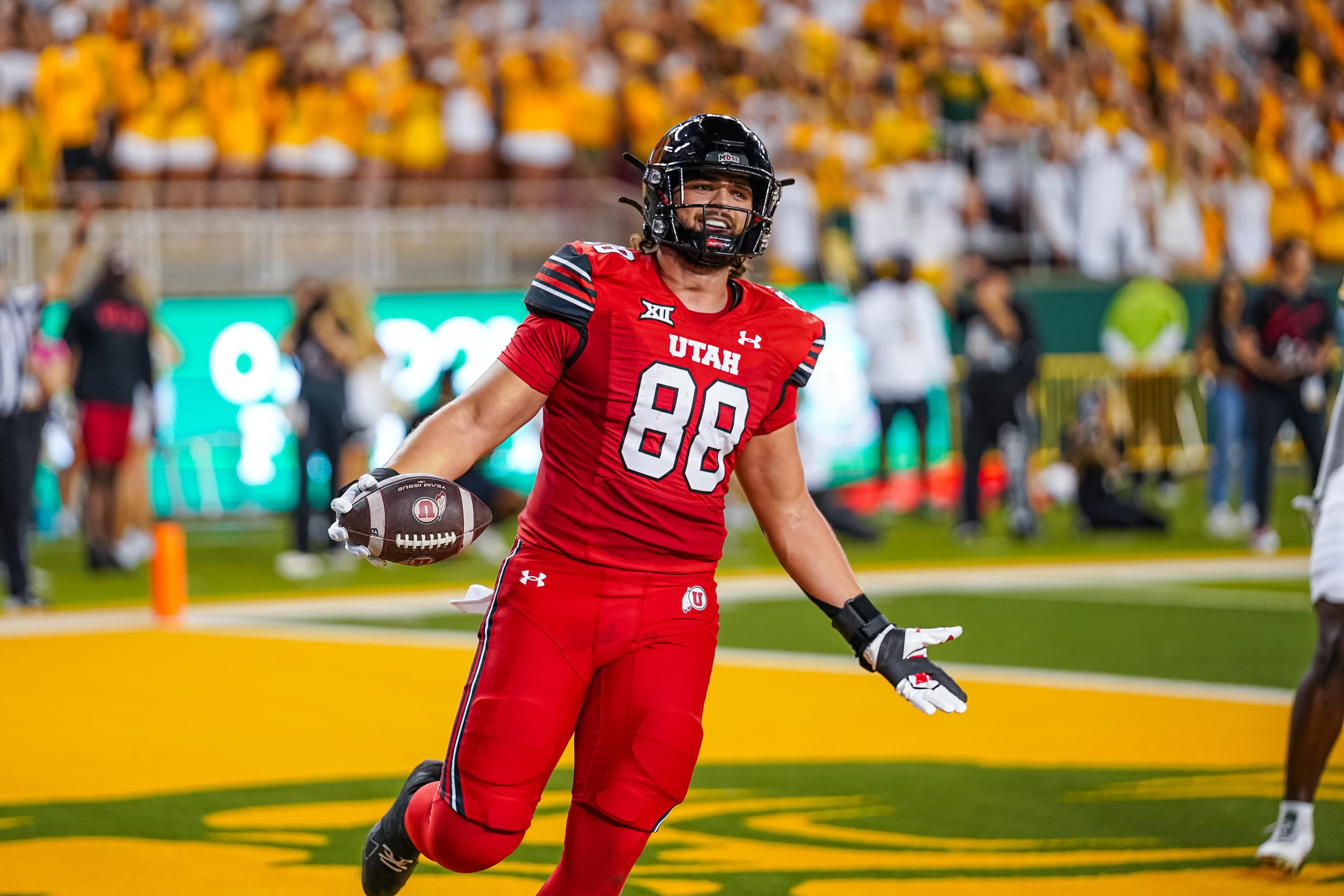 Broncos sign rookie TE Dallen Bentley to a four-year deal