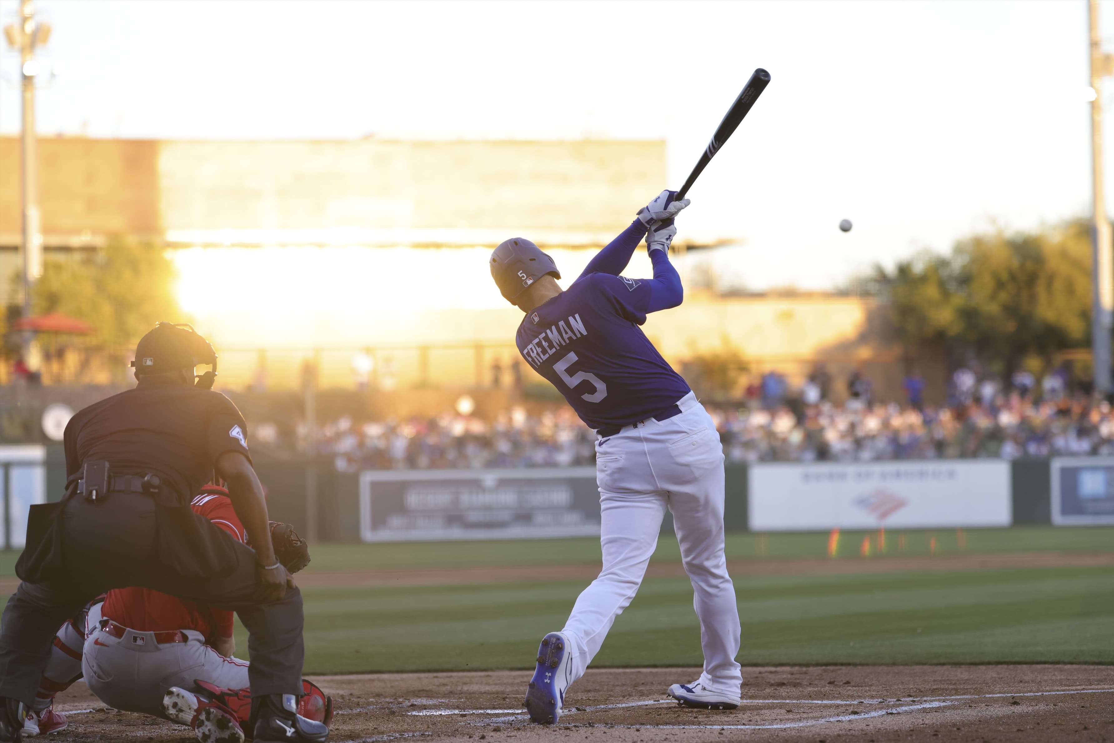 Dodgers Dominate with Game-Changing 300th-Pitch Home Run in the 9th!