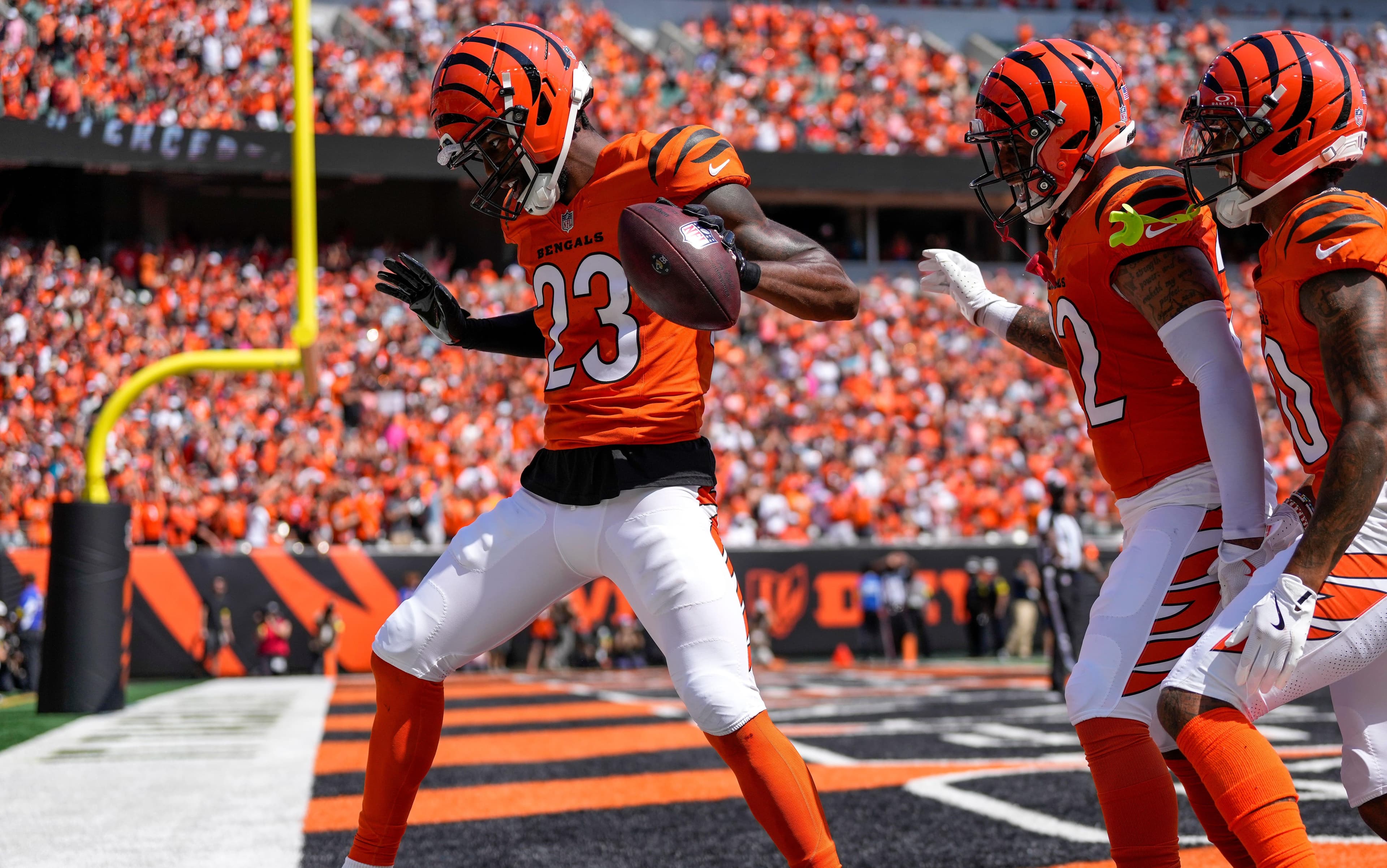 Dax Hill wants to stay at outside cornerback