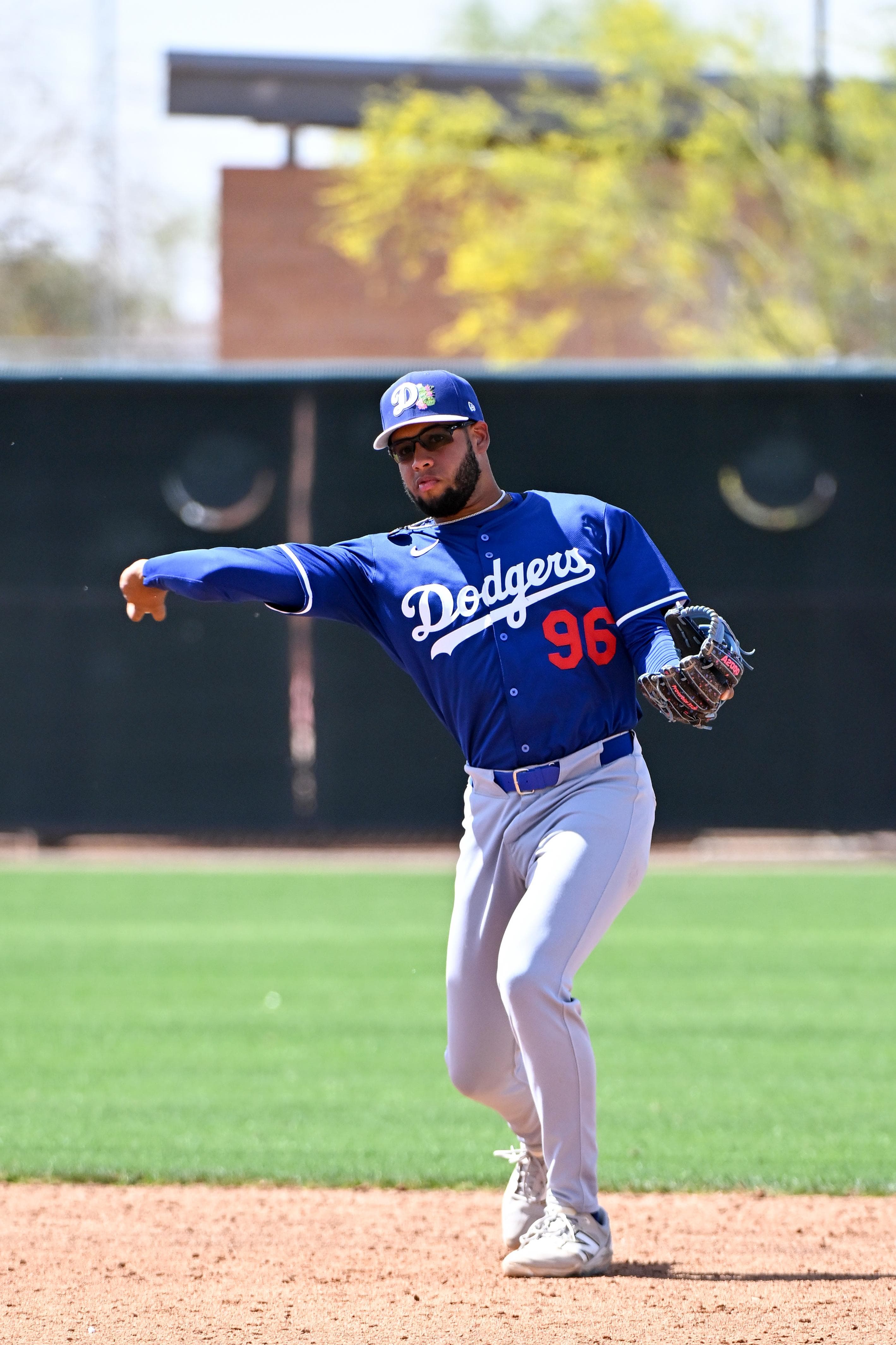 Dodgers notes: Emil Morales, Fernando Valenzuela, stadium transit