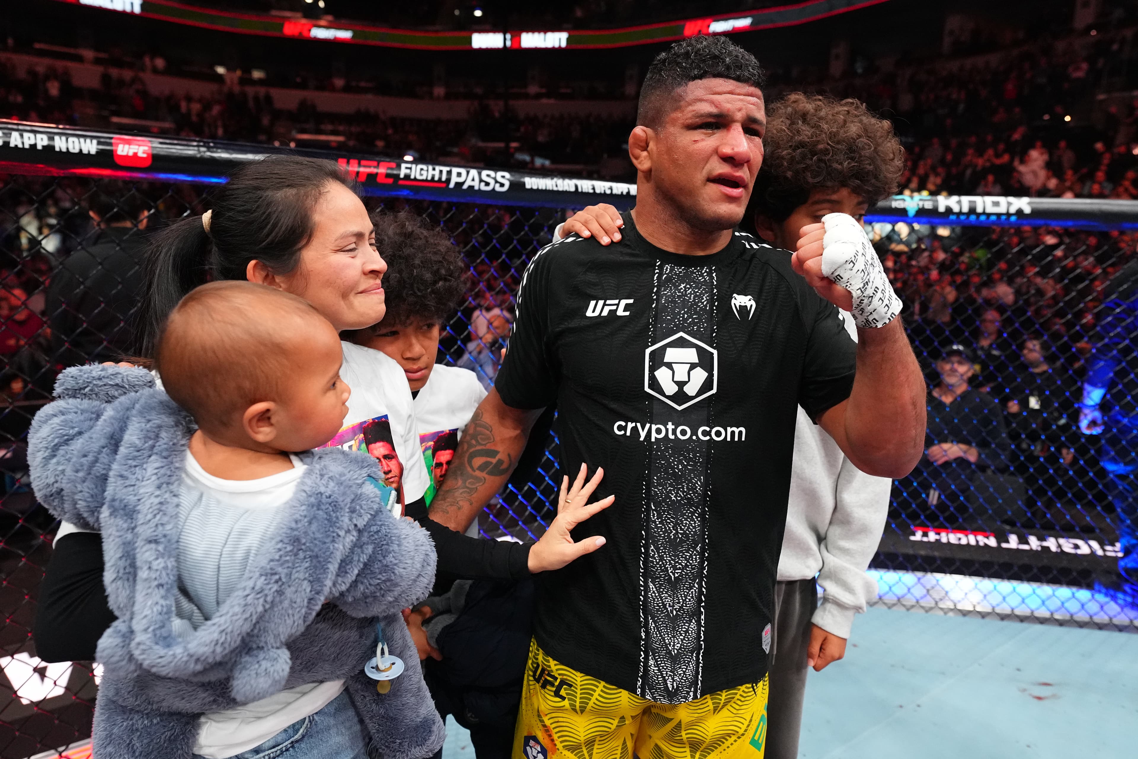 ‘Absolute legend’: Pros react to Gilbert Burns retiring after knockout loss to Mike Malott at UFC Winnipeg