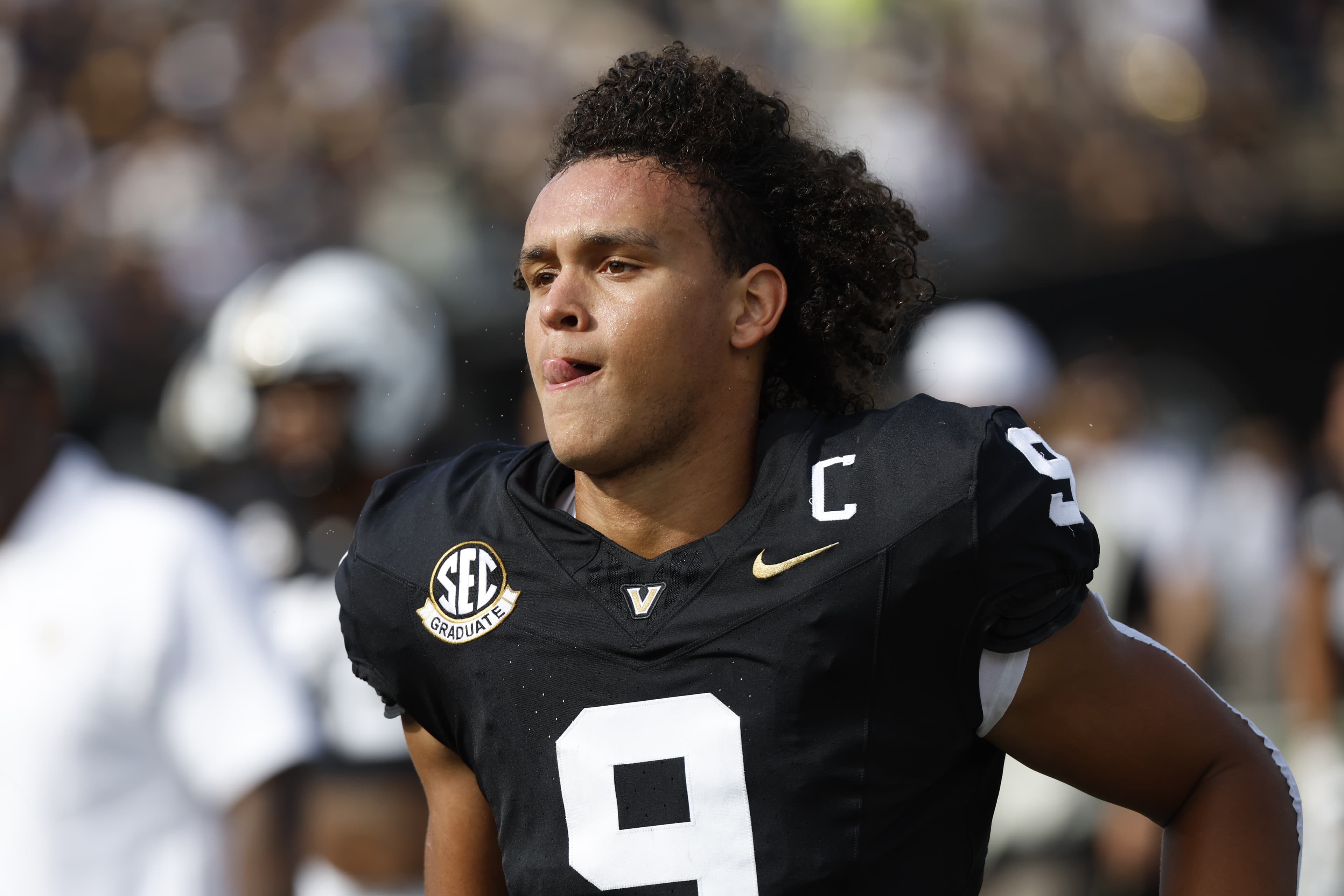 Rams meet with day 2 prospect who could move to WR