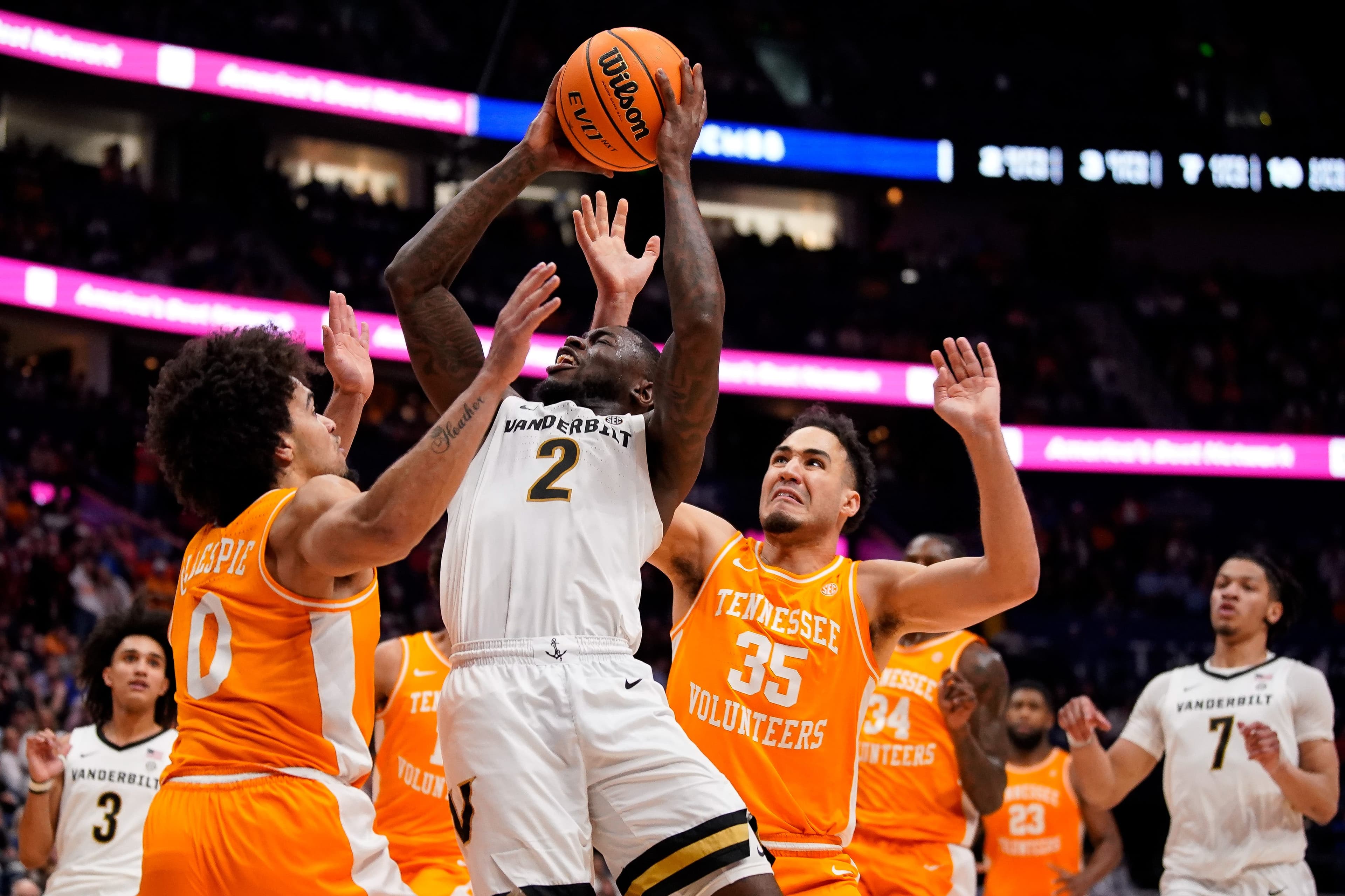 New Headline: Pistons Surge as "Full Court" Play Lights Up Saturday Spielzug