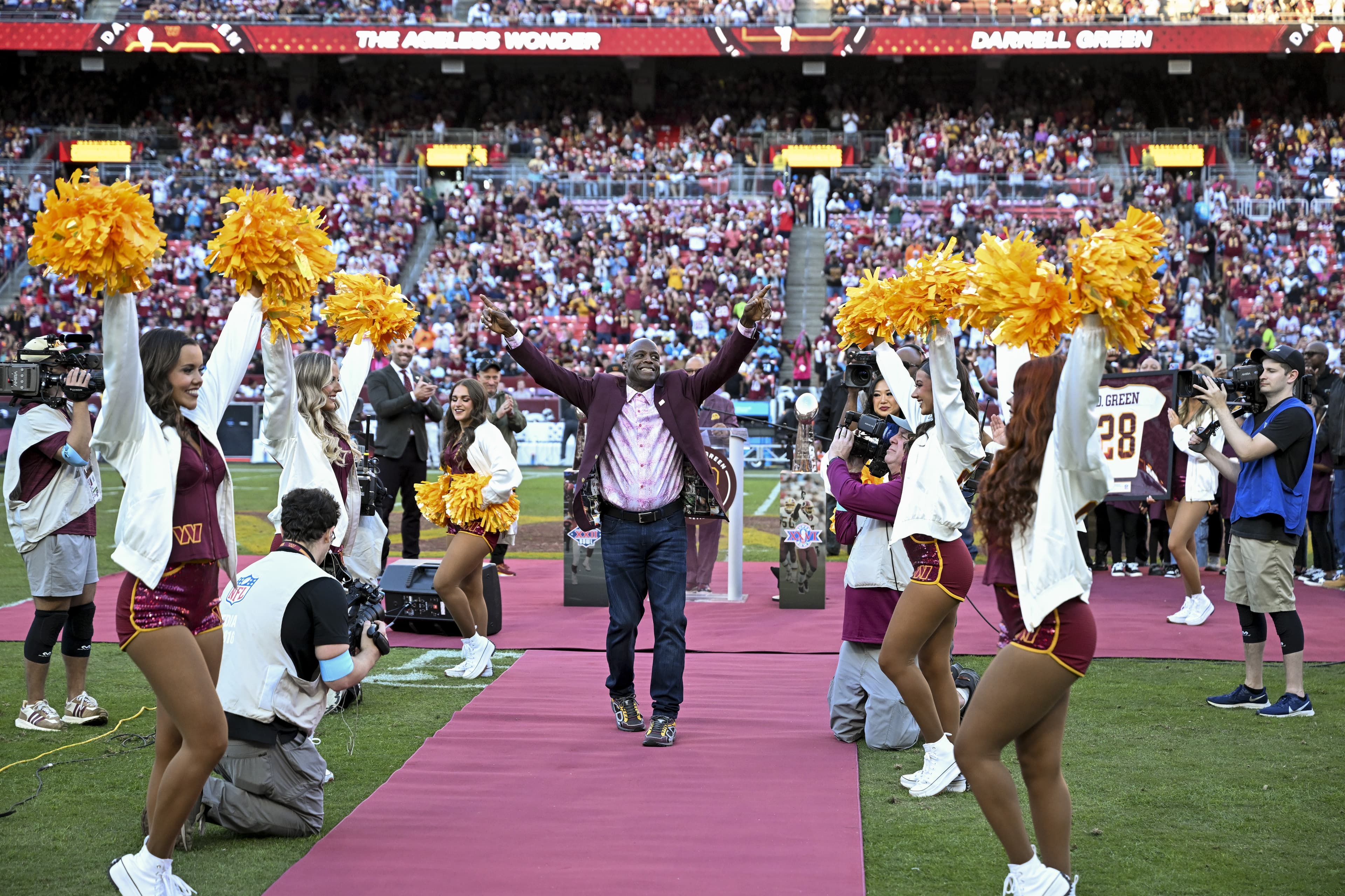 66-year-old former Redskins & Hall of Fame CB Darrell Green is trying out for a spot on the USA Olympic flag football team