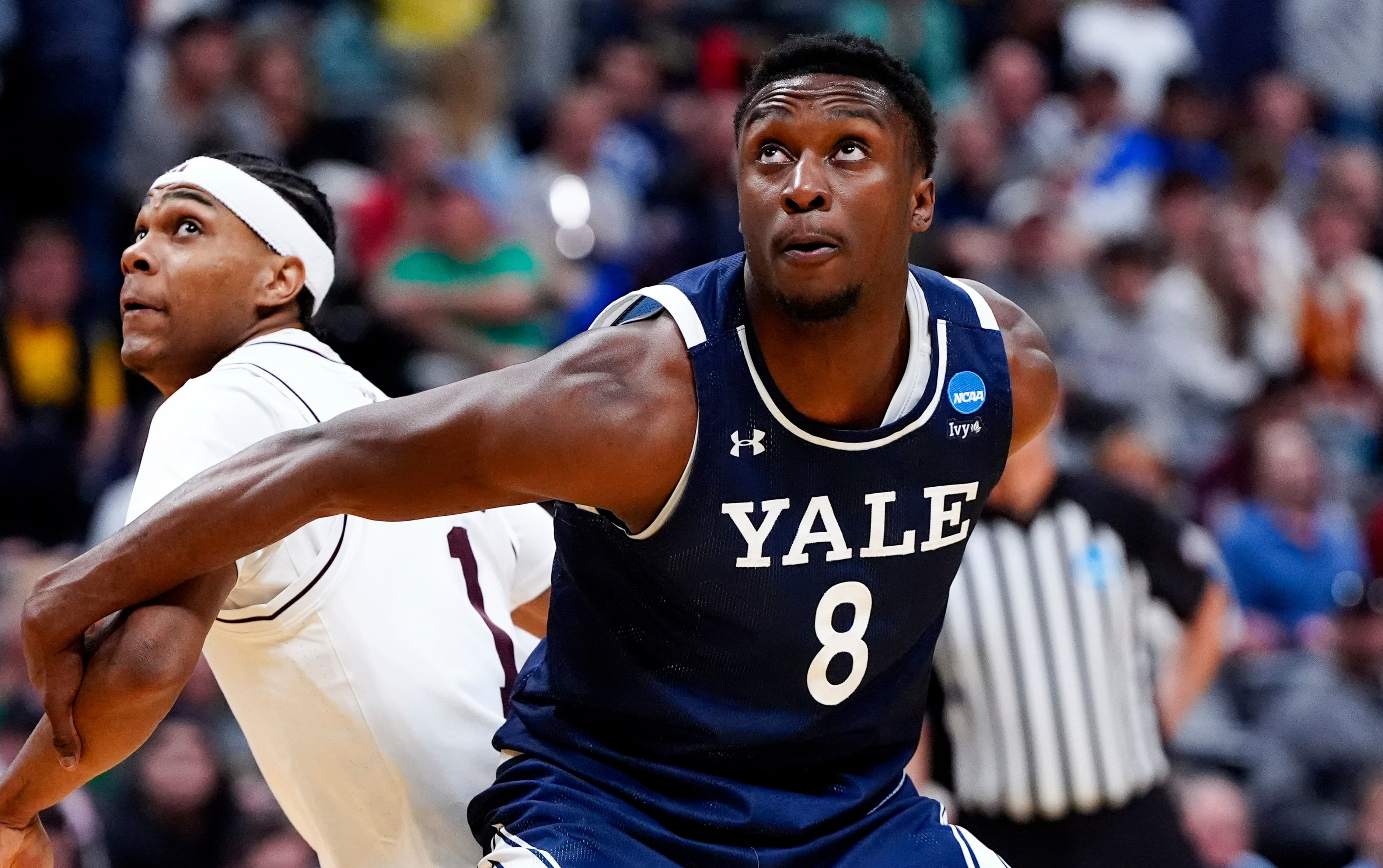 Kentucky Wildcats meeting with Yale star Isaac Celiscar