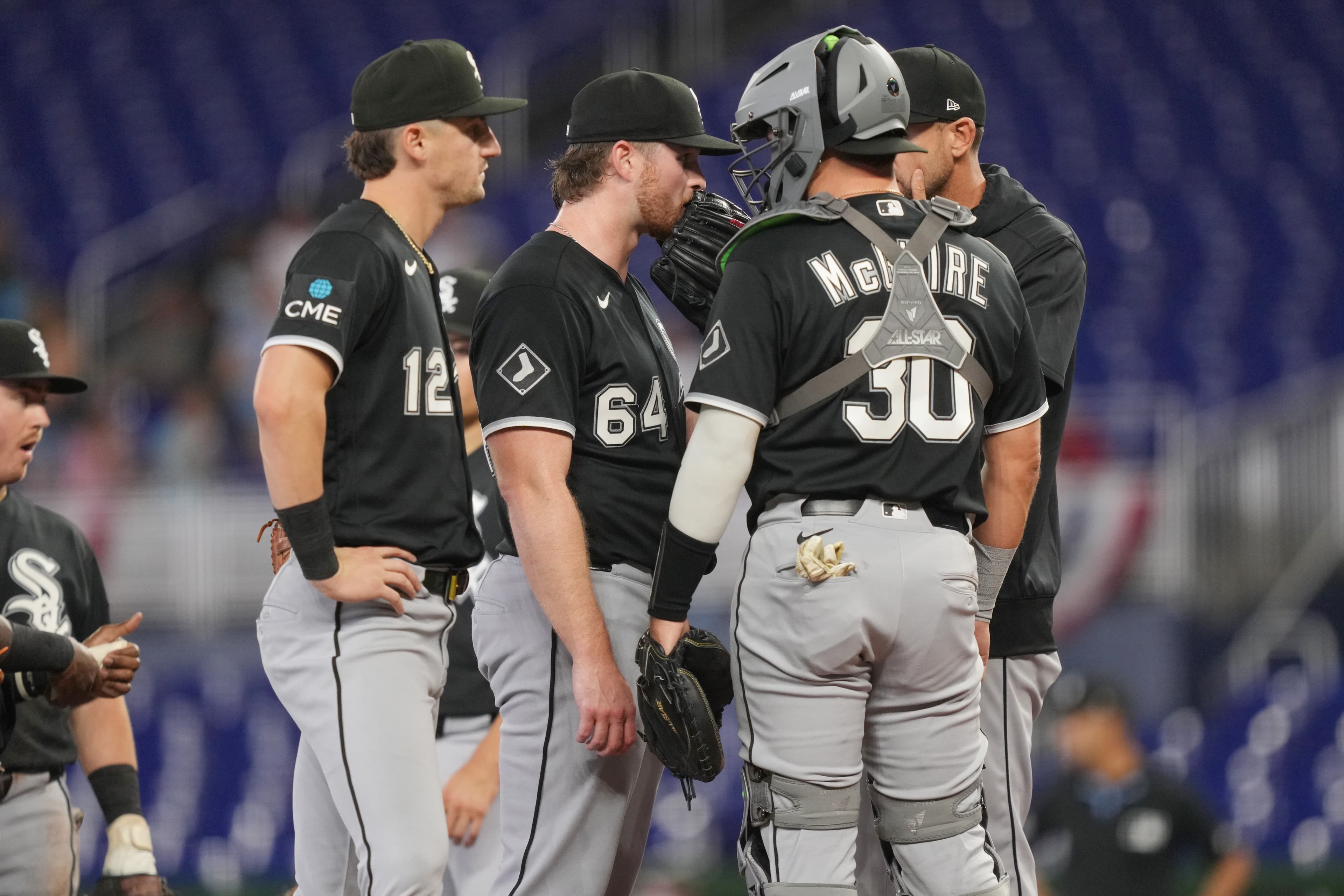 White Sox get steamrolled by Marlins 10-0, as season’s ugly start rolls on