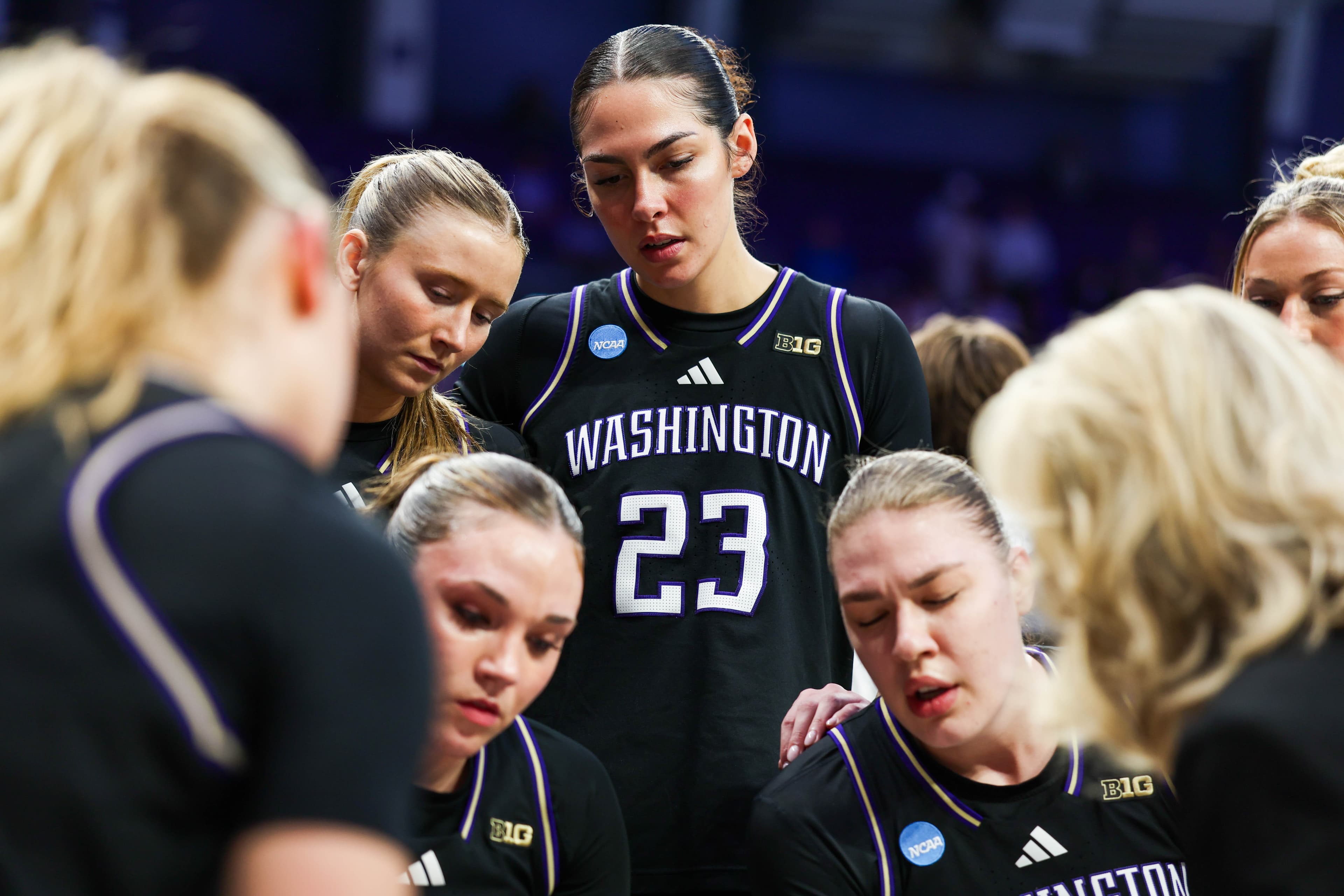 Monday Dots: We Can’t Dance