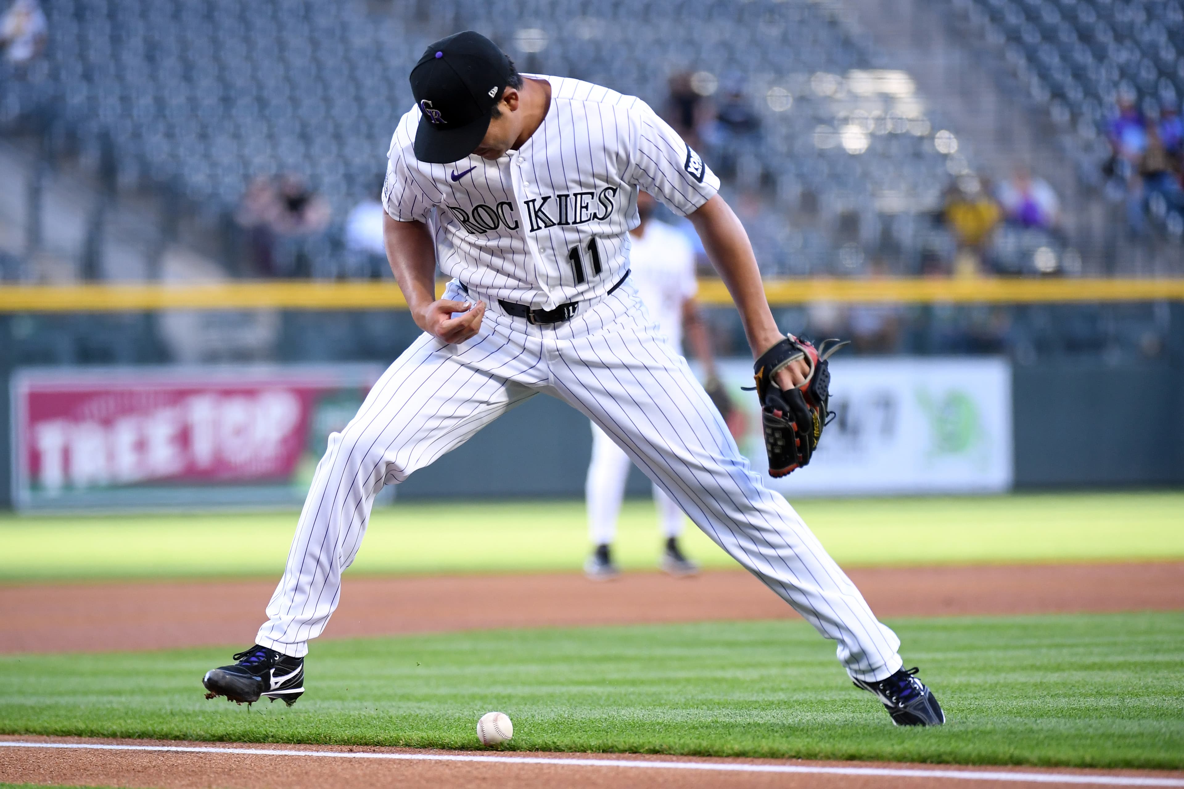 Colorado Rockies game no. 31 thread: Tomoyuki Sugano vs Brandon Williamson