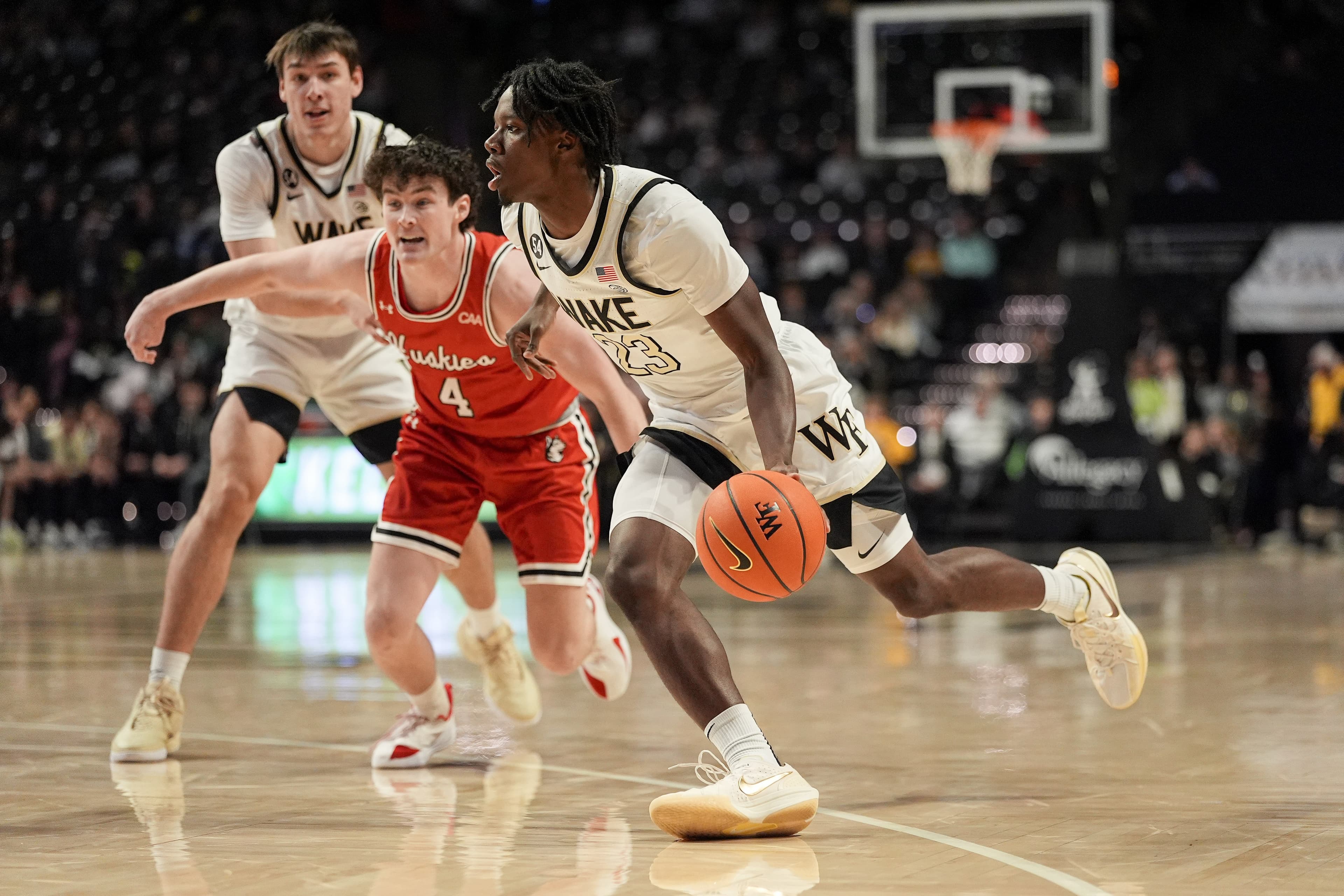 Jaylen Cross Enters Transfer Portal