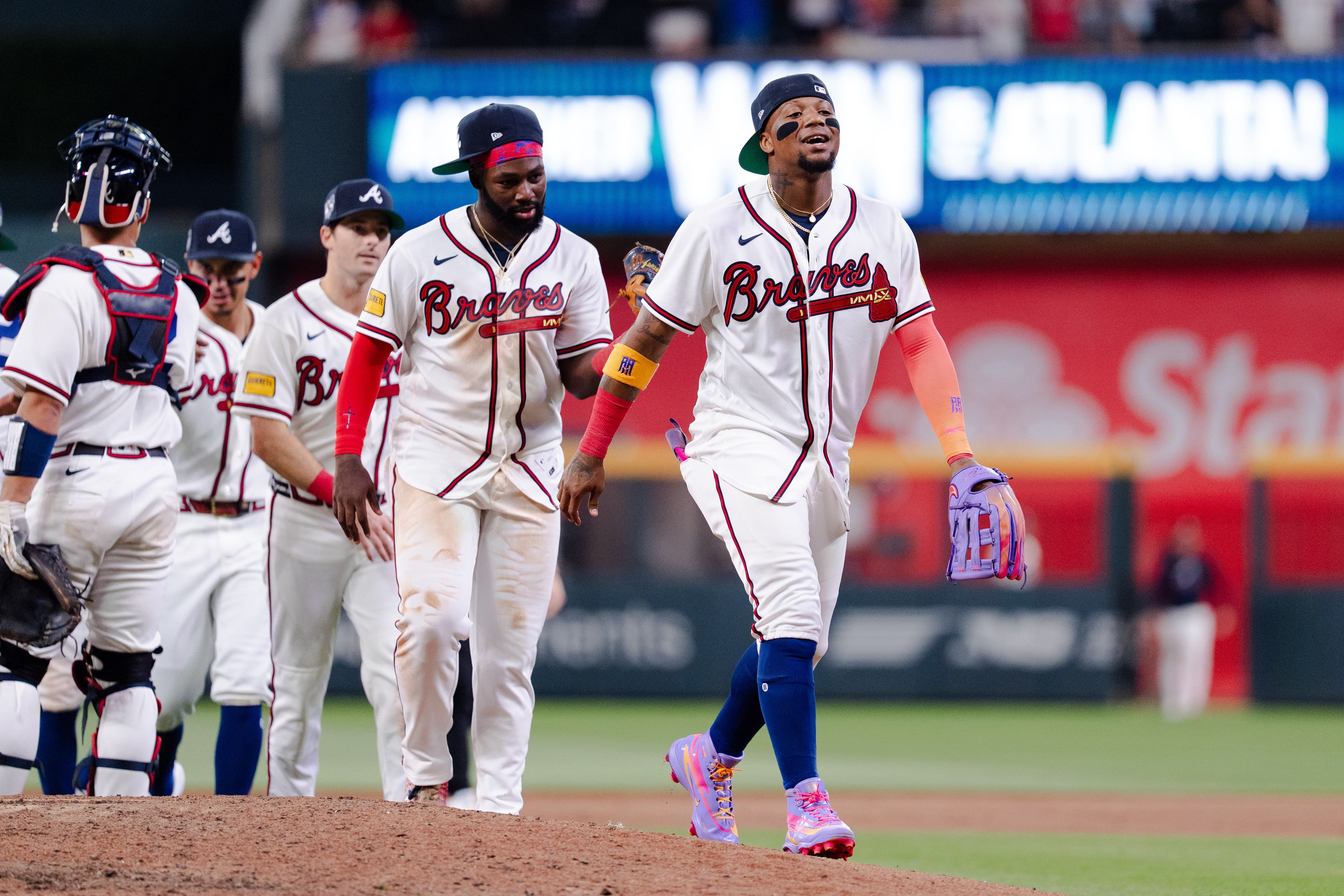 Braves reel in another series with 6-3 win over Marlins