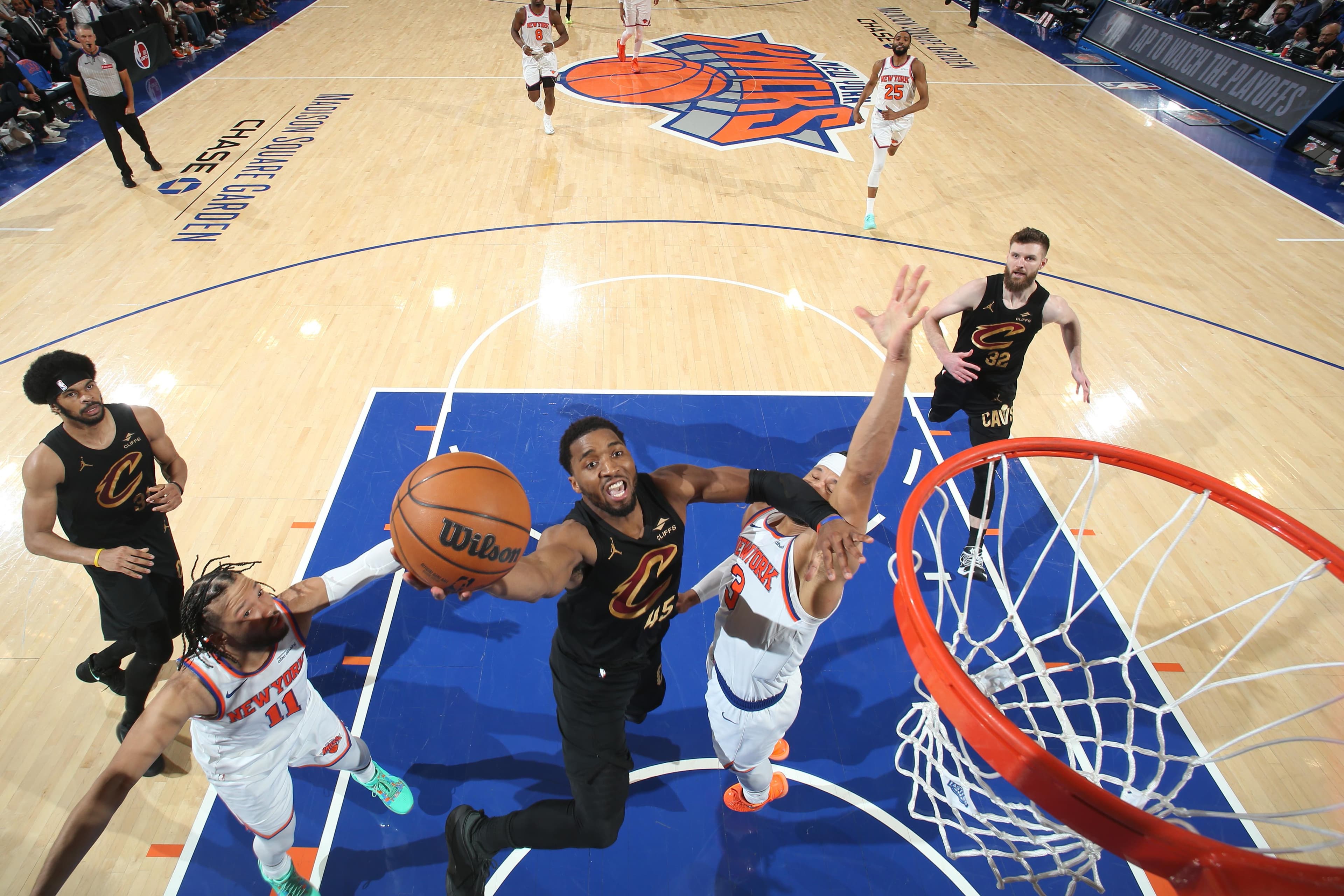 Cavs blow 22-point lead in disasterous Game 1 loss to Knicks