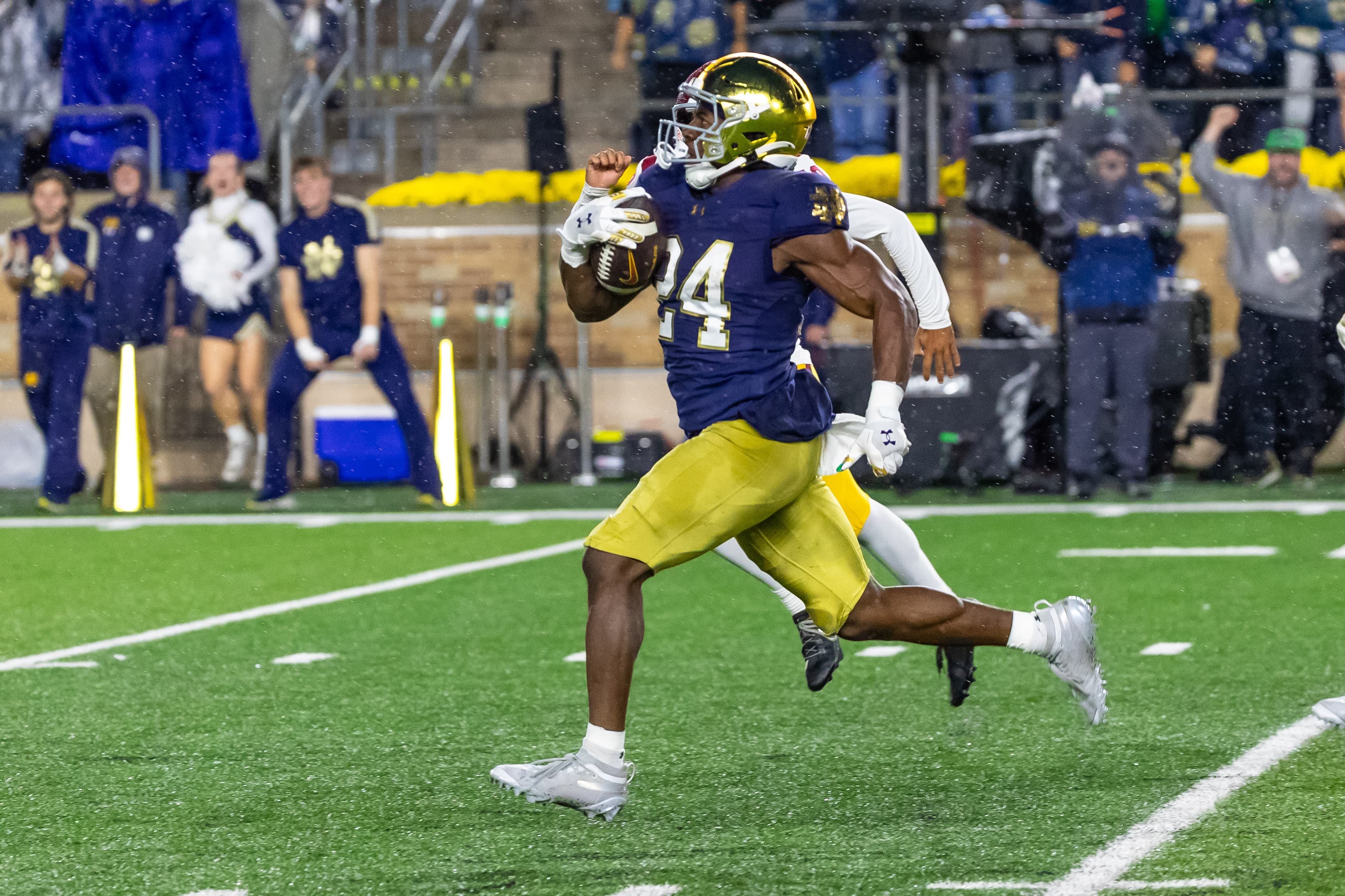 Watch highlights of newest Seahawks running back Jadarian Price!