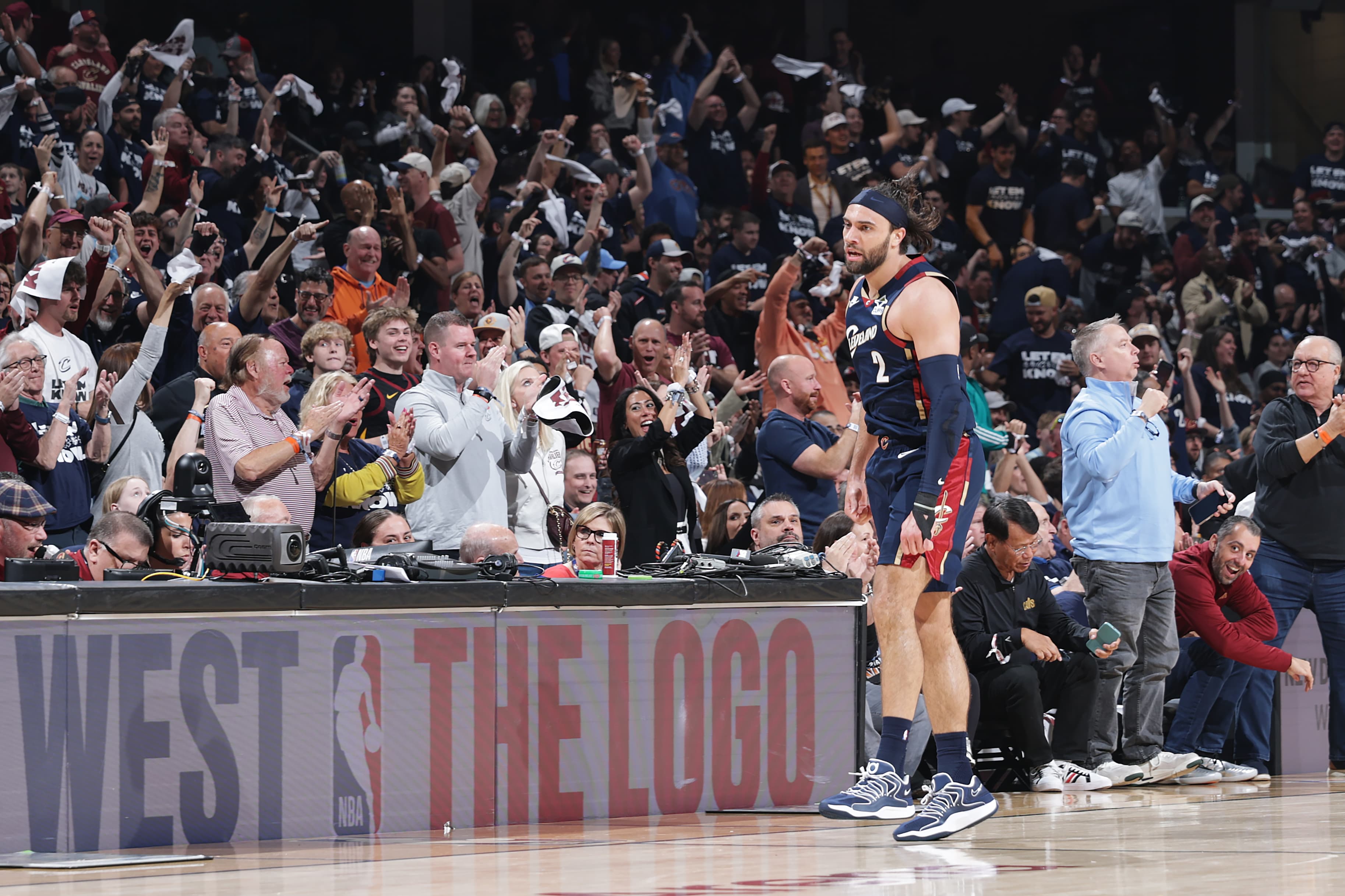 Cavs cage Raptors in Game 1, take 1-0 series lead with 126-113 win