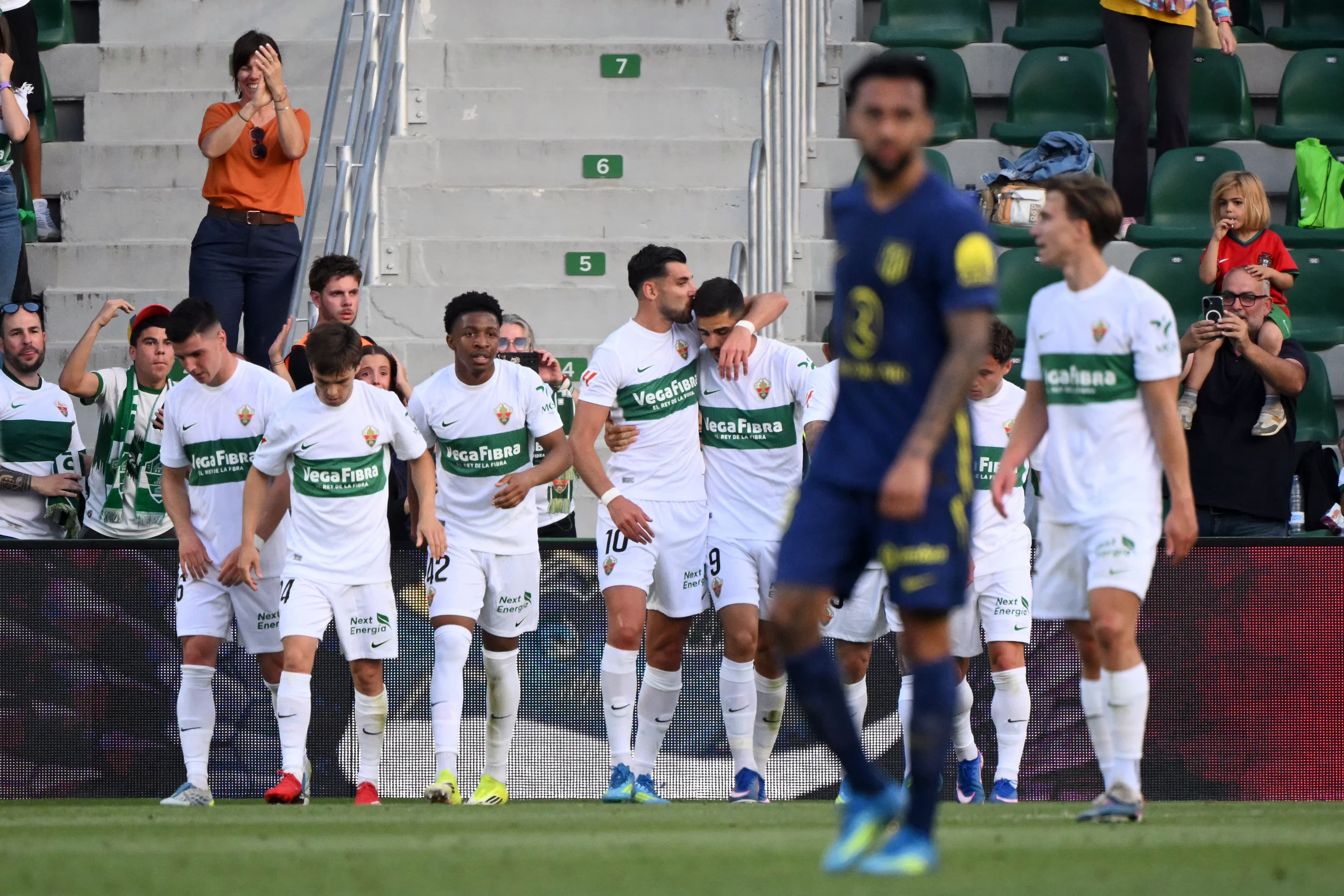 Depth, goalkeeping questions loom large as Atlético lose at Elche
