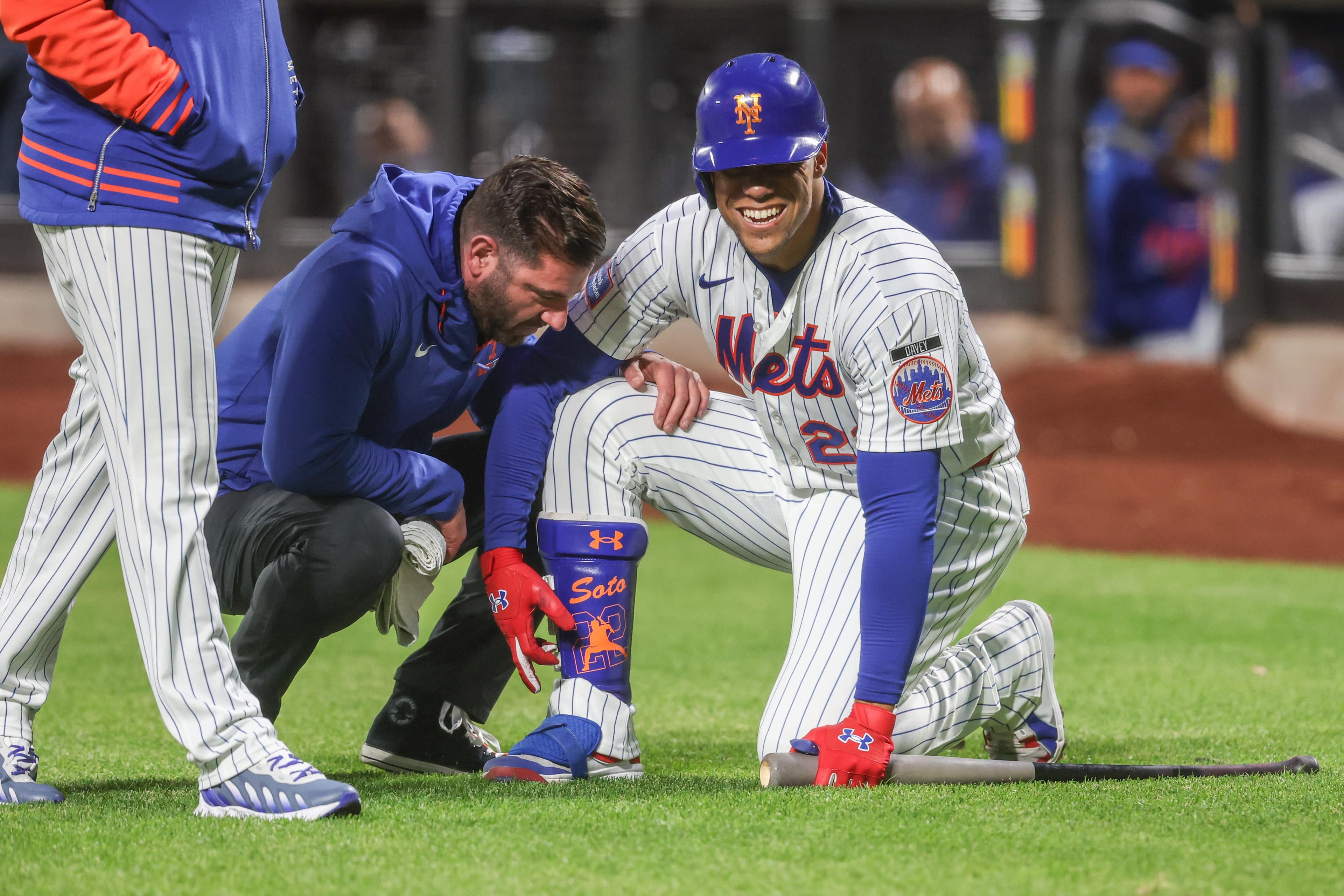 Juan Soto leaves Mets’ game early after fouling ball off lower leg