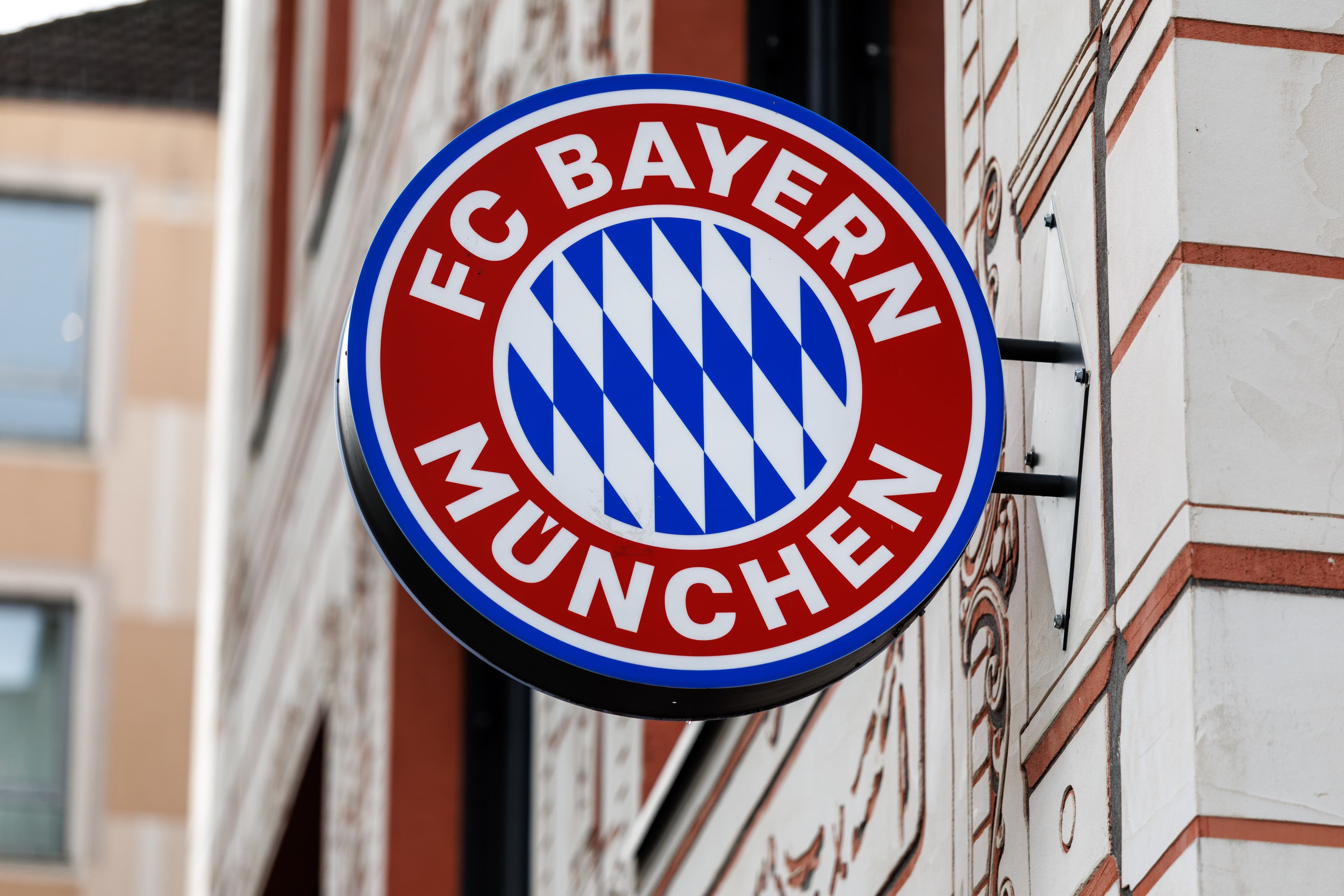 Official: Bayern Munich inks Austrian midfield phenom