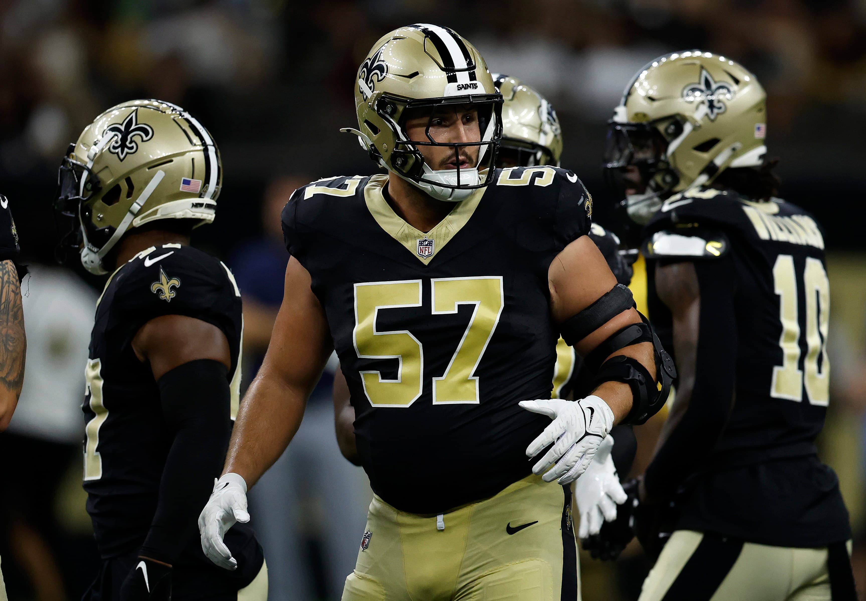 Instant grades for Patriots free agency signing Niko Lalos