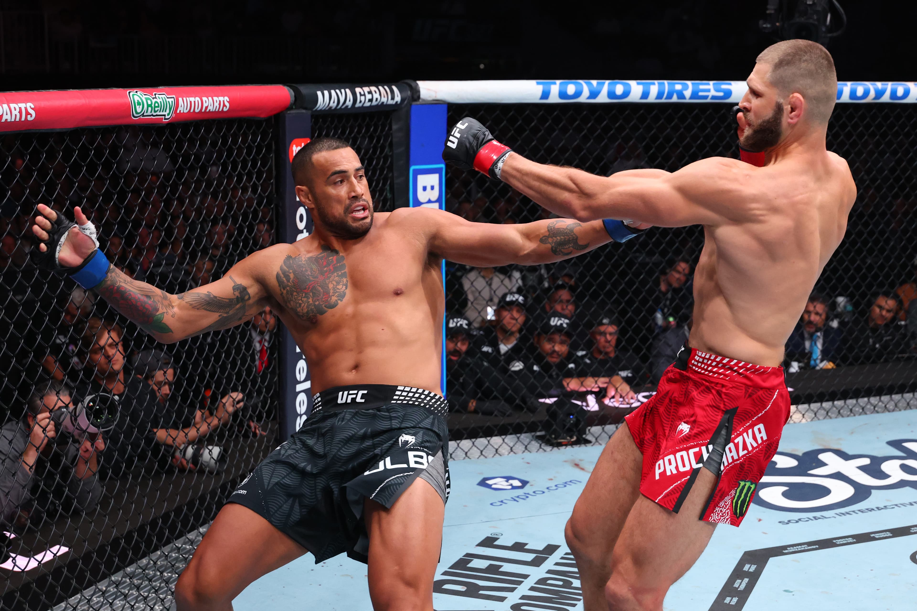 Interim title? Carlos Ulberg’s knee injury likely to sideline UFC 327 champ for remainder of 2026