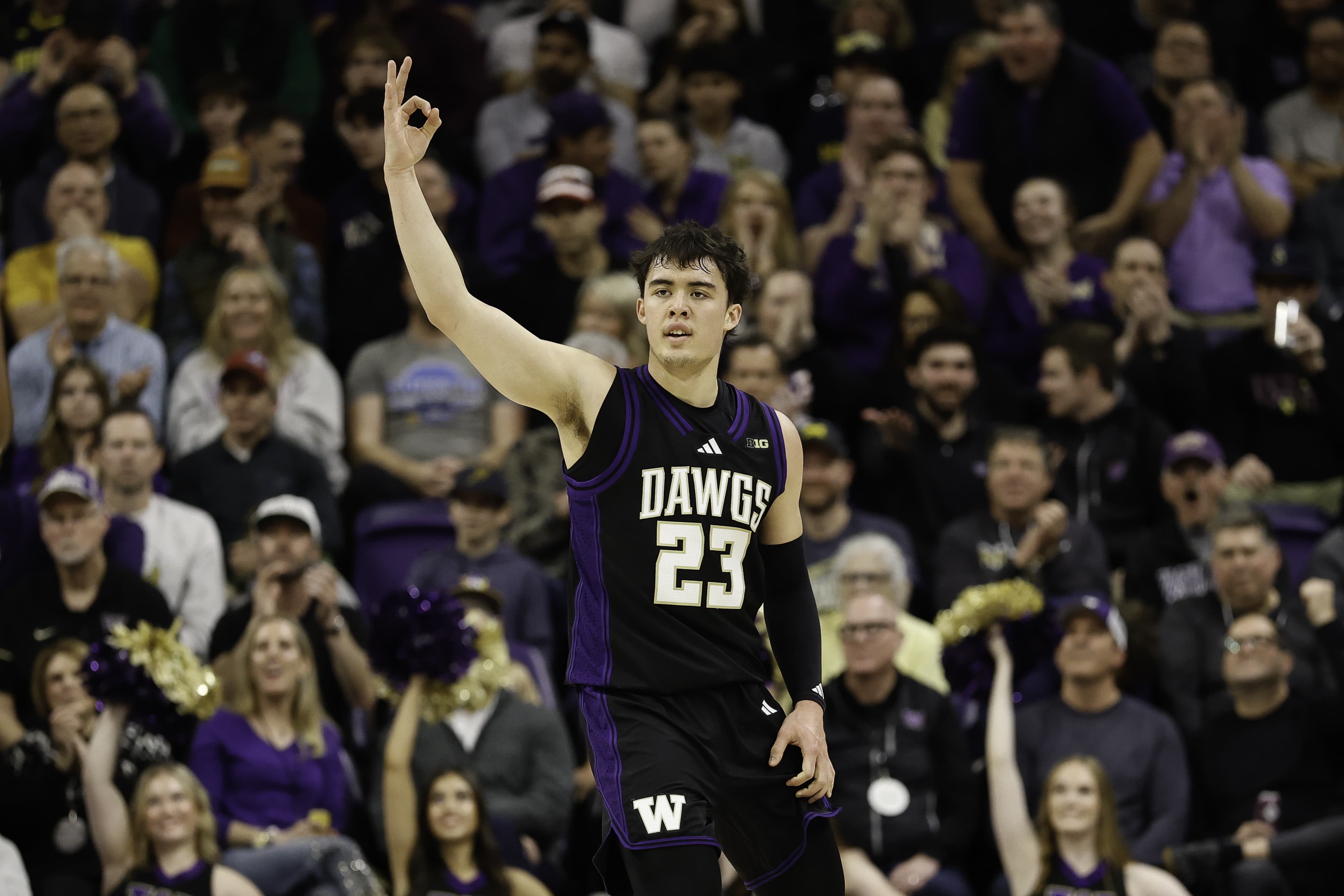 Former Washington guard JJ Mandaquit commits to Arizona