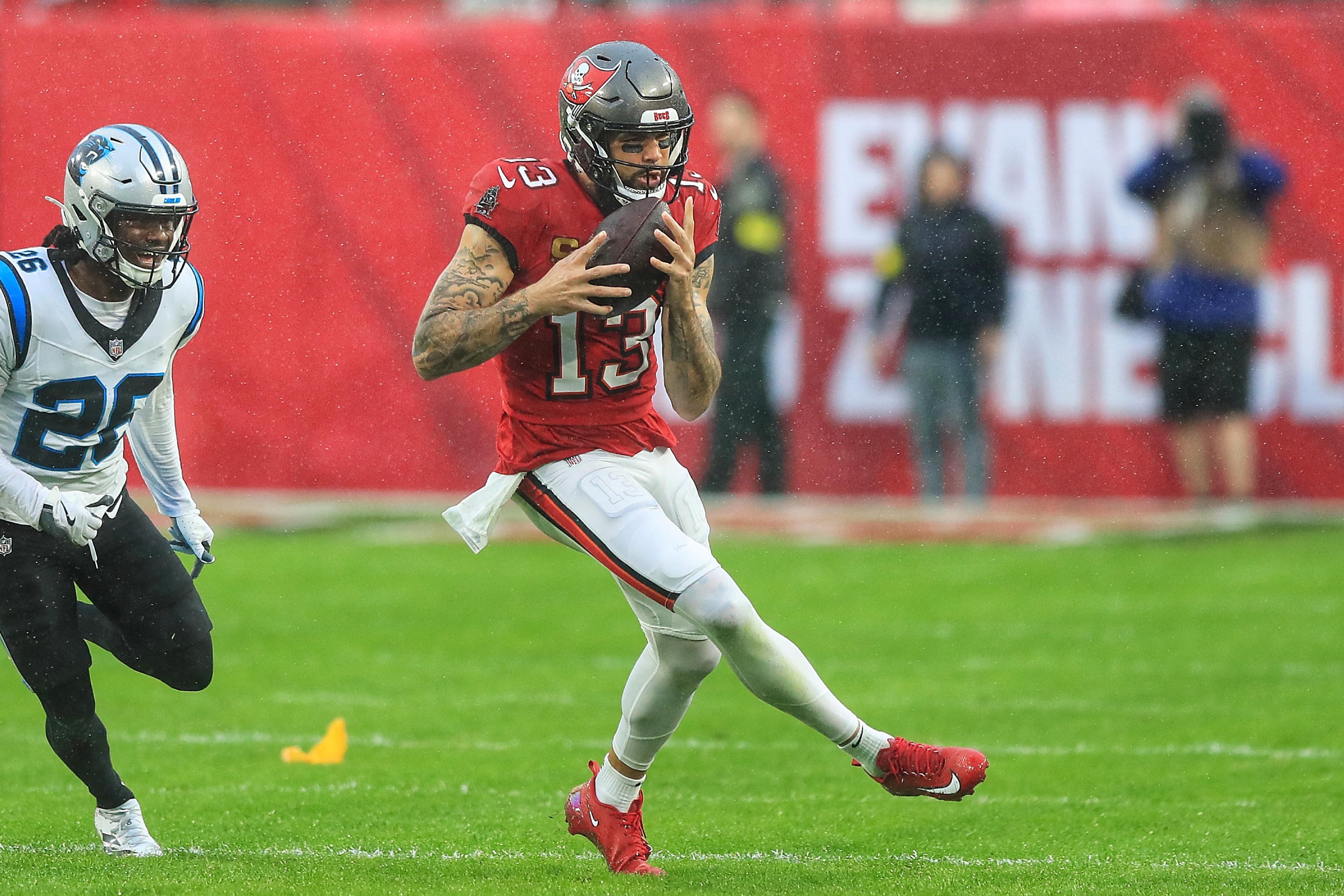 Purdy: Mike Evans has brought ‘good pressure’ into locker room