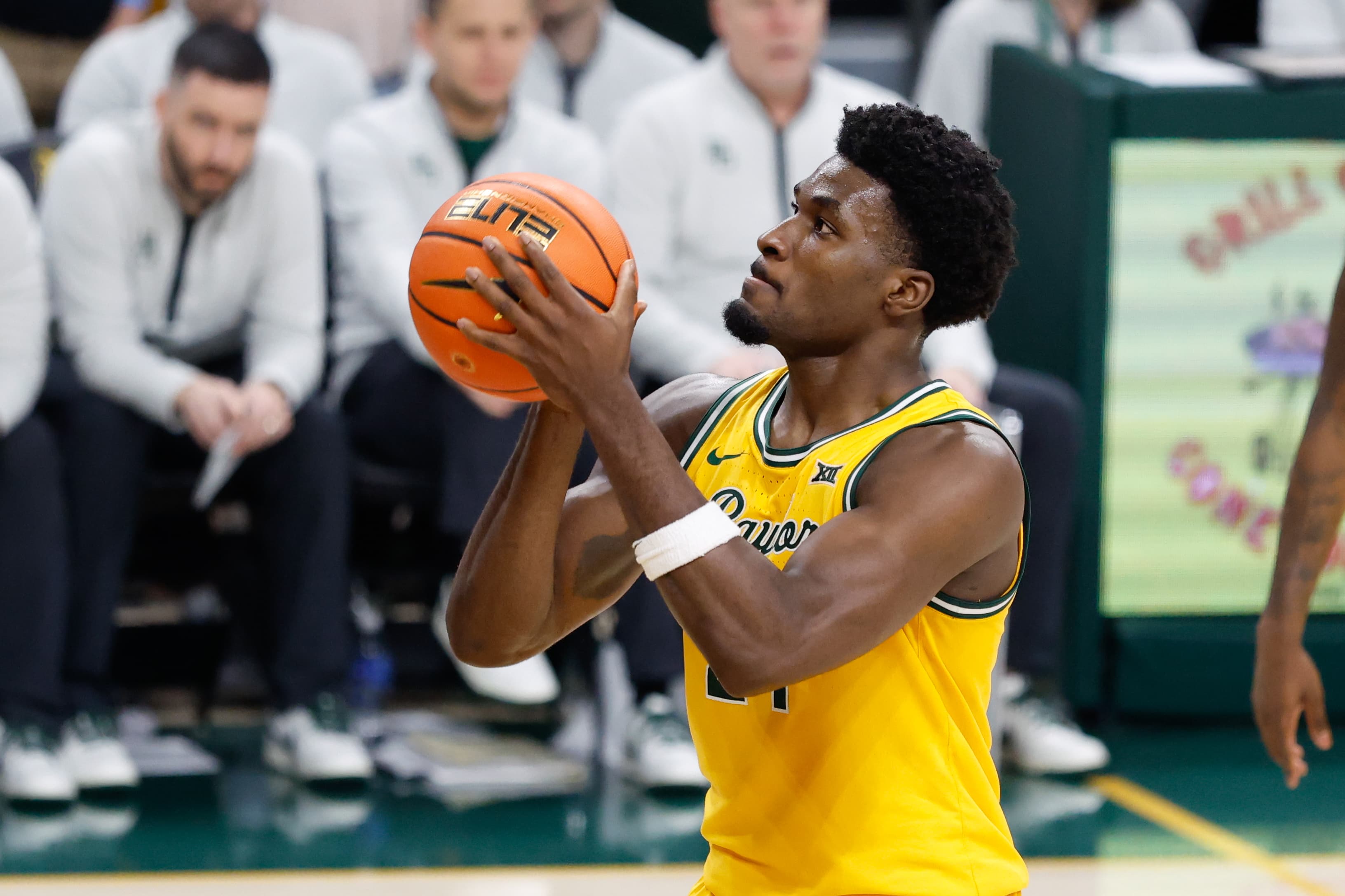 Kentucky transfer target Tounde Yessoufou reportedly staying in NBA Draft