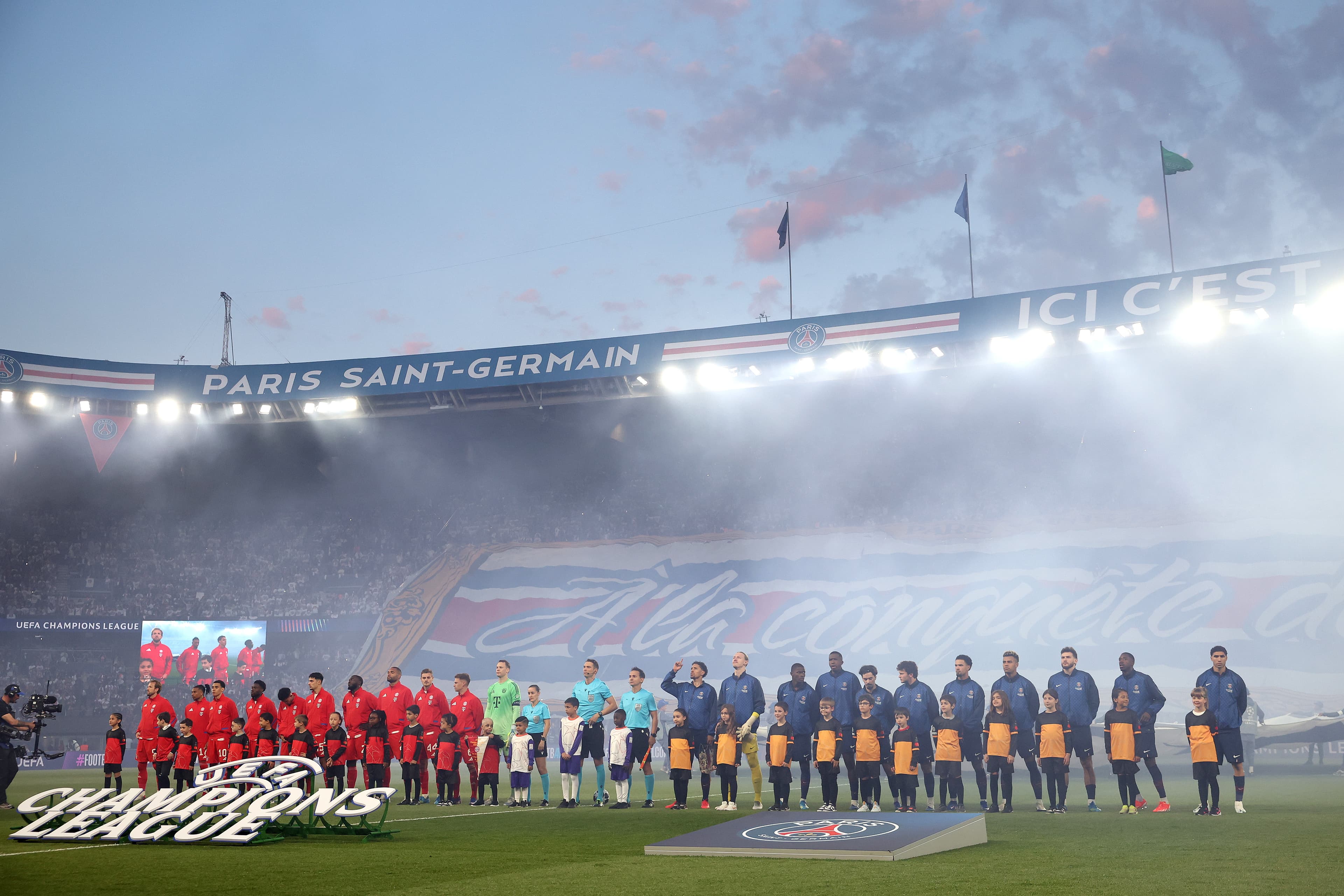 Five Observations from Bayern Munich’s absurd 5-4 loss to Paris Saint-Germain